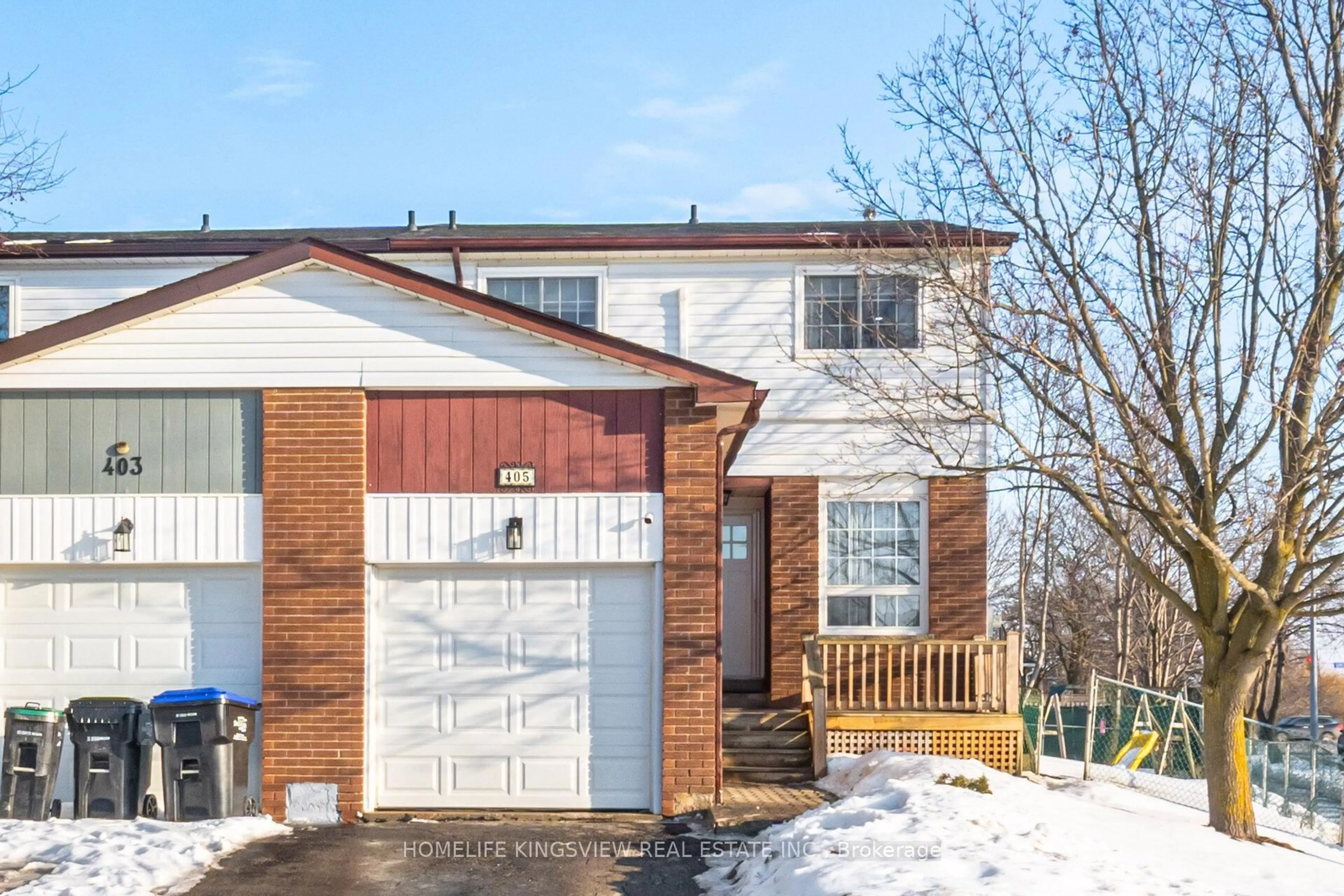 Home with brick exterior material, street for 405 Maplegrove Ave, Bradford West Gwillimbury Ontario L3Z 1V8