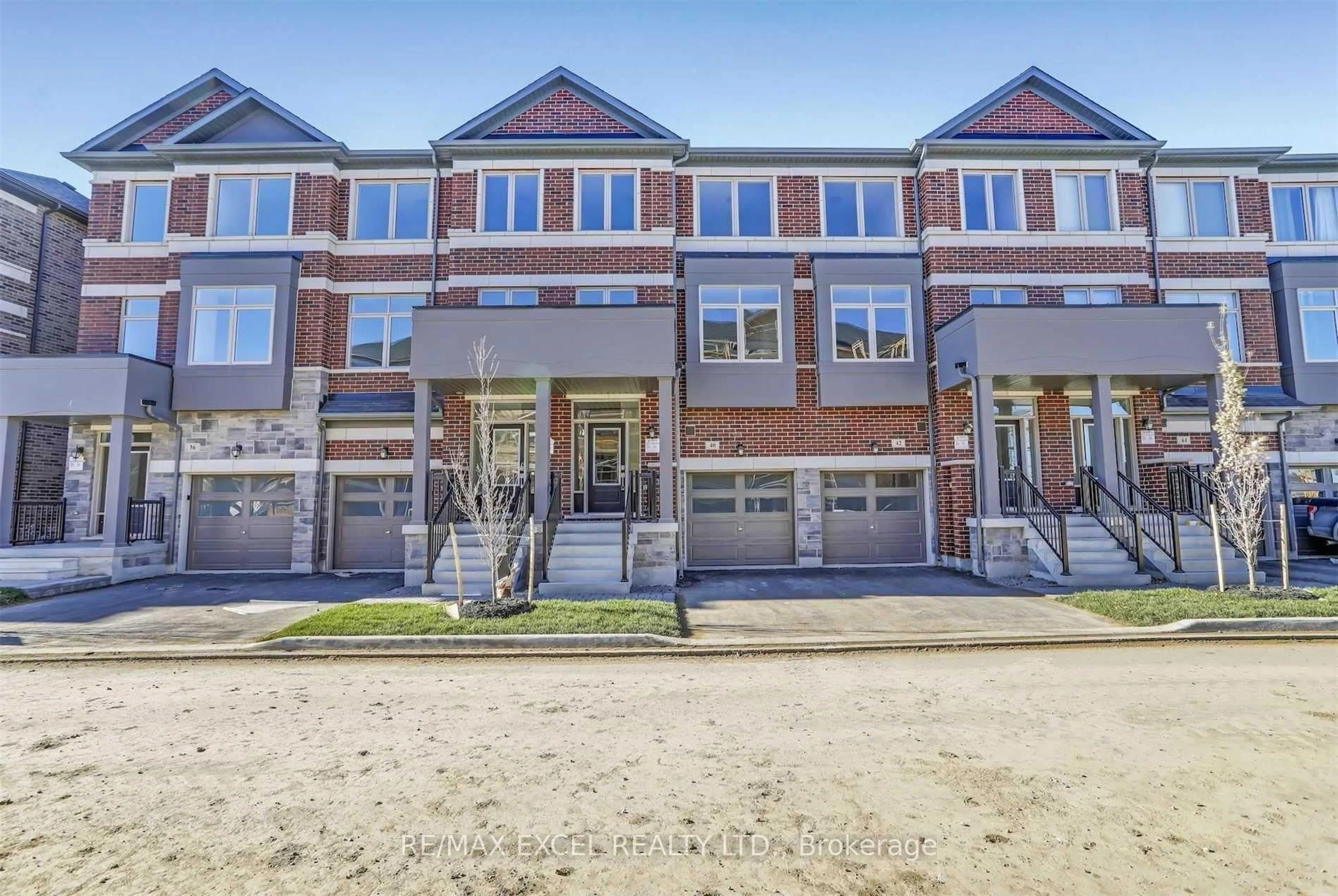 A pic from outside/outdoor area/front of a property/back of a property/a pic from drone, street for 40 Sissons Way, Markham Ontario L6B 0S1