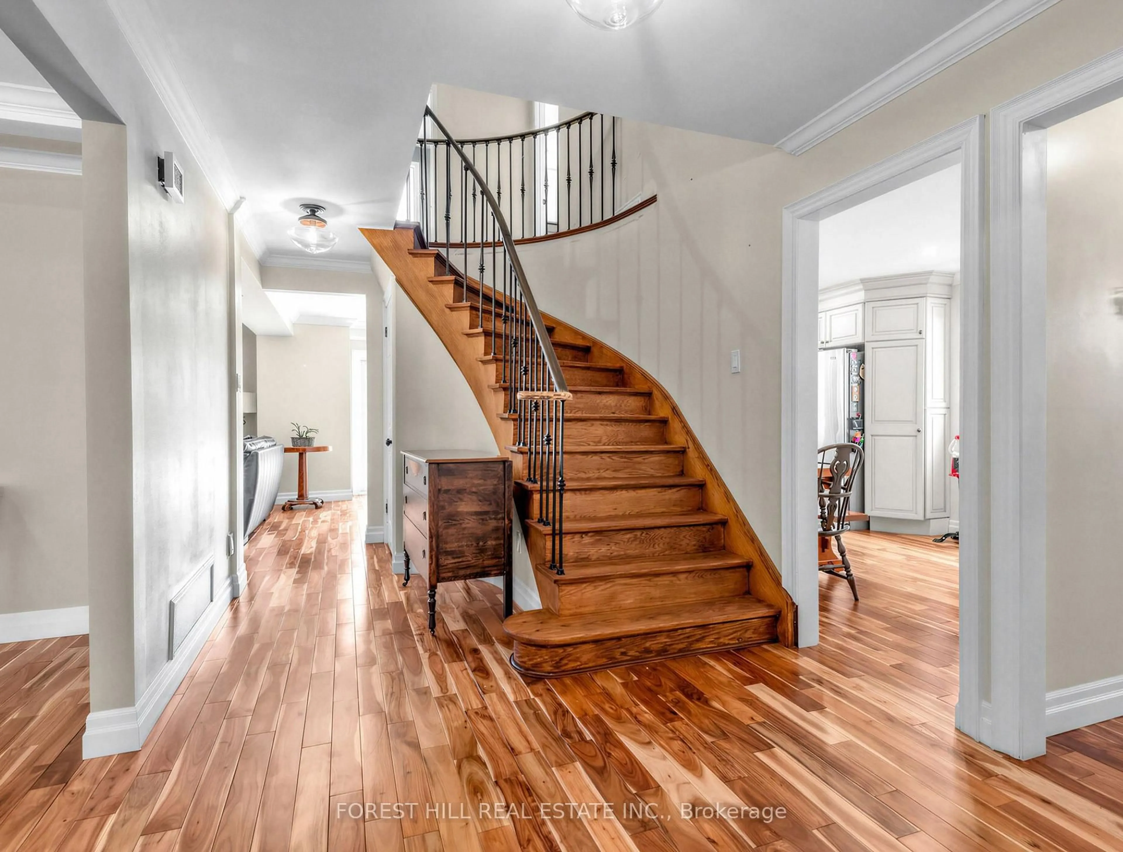 Unknown for 39 Freeman Rd, Markham Ontario L3P 4E9