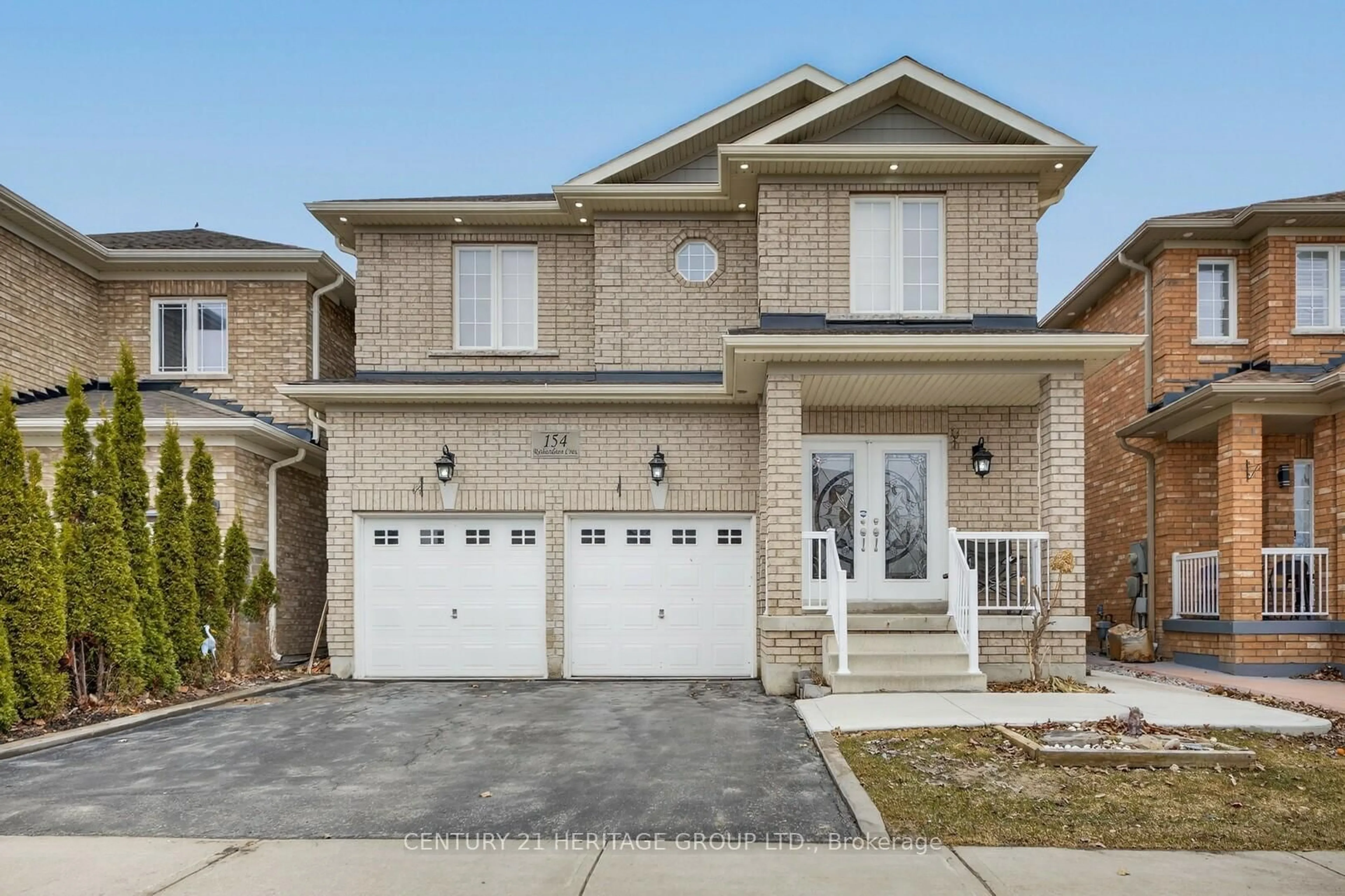 Home with brick exterior material, street for 154 Richardson Cres, Bradford West Gwillimbury Ontario L3Z 0N5