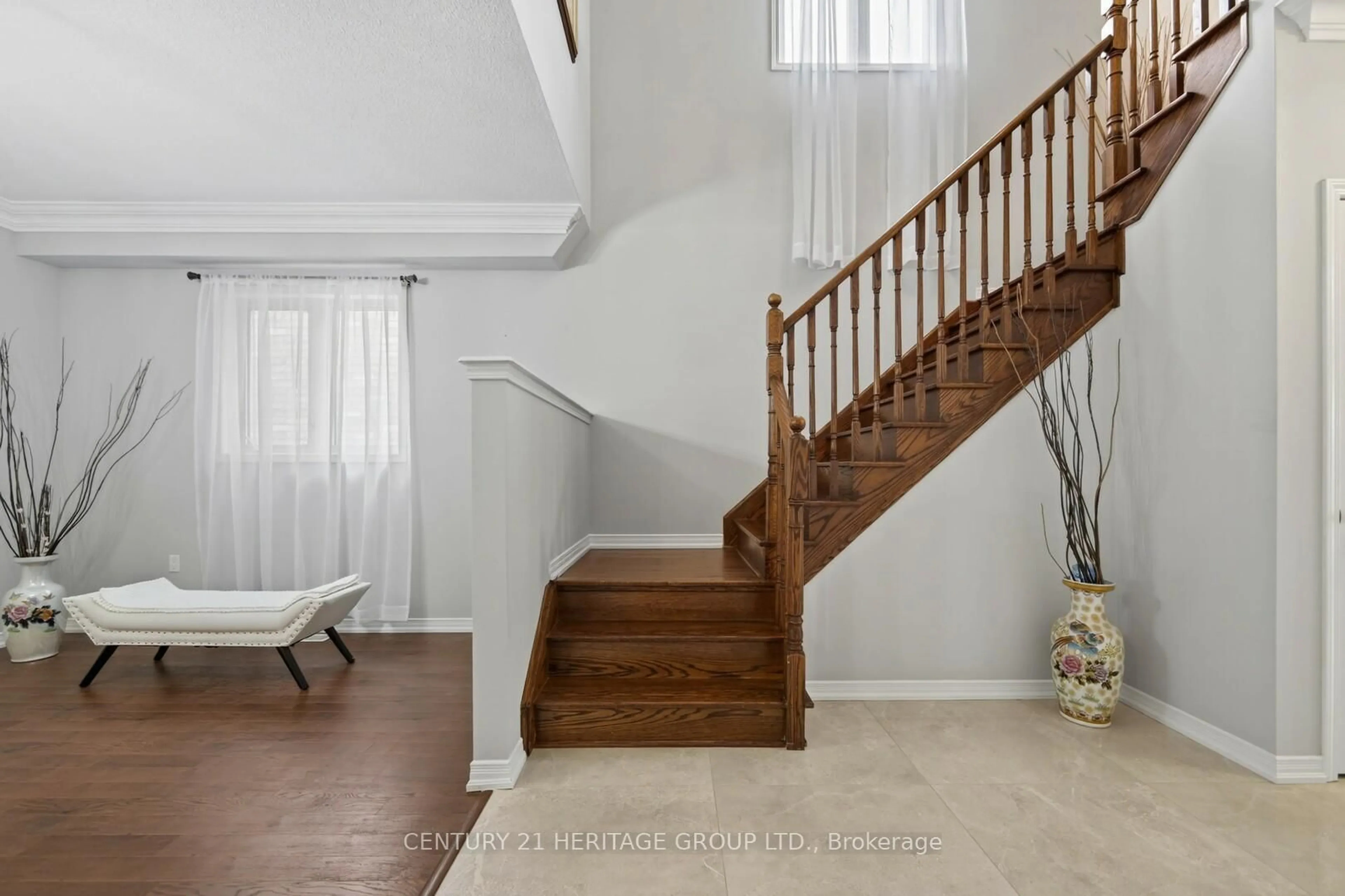 Unknown for 154 Richardson Cres, Bradford West Gwillimbury Ontario L3Z 0N5