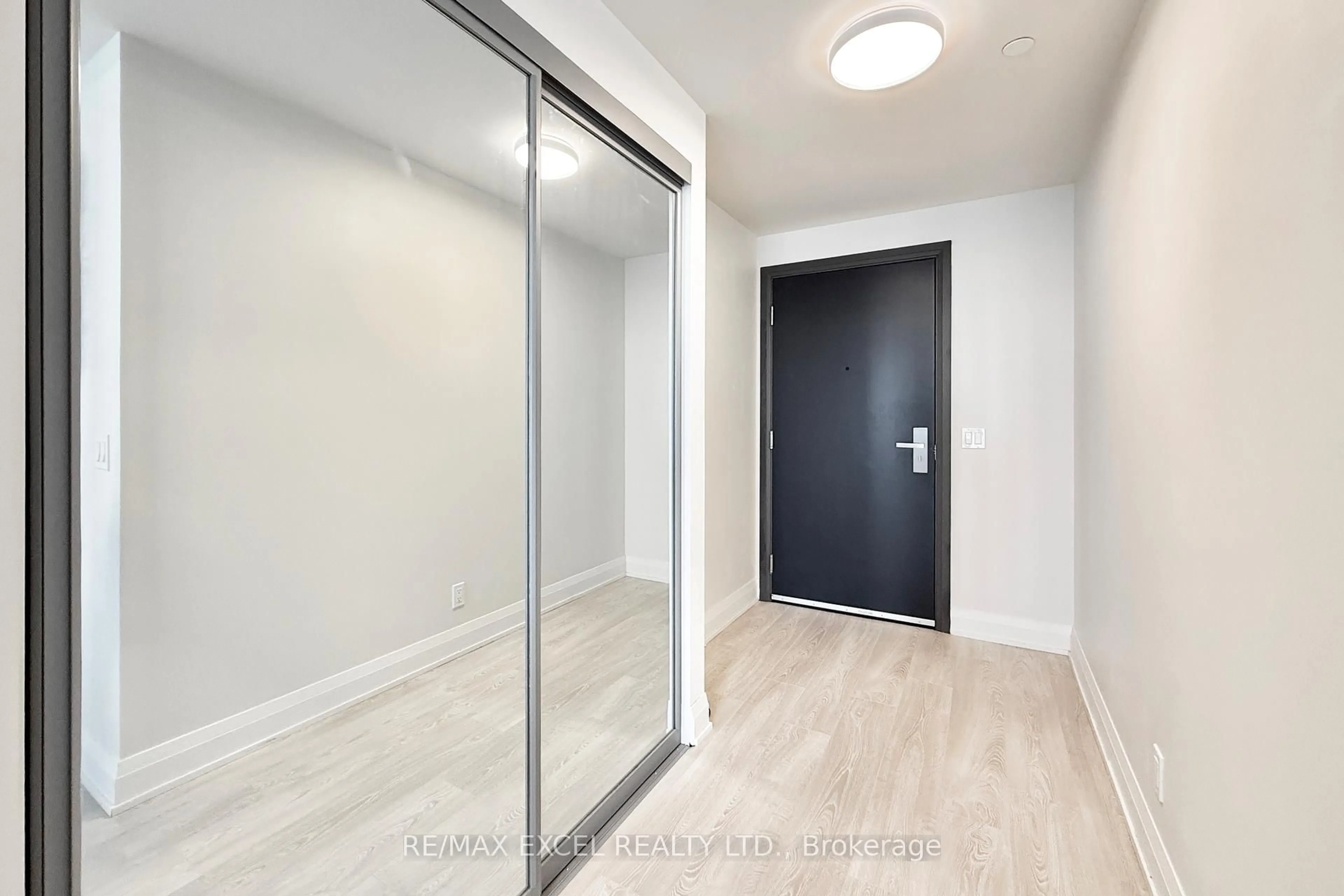 Unknown for 18 Water Walk Dr #1801, Markham Ontario L3R 6L5