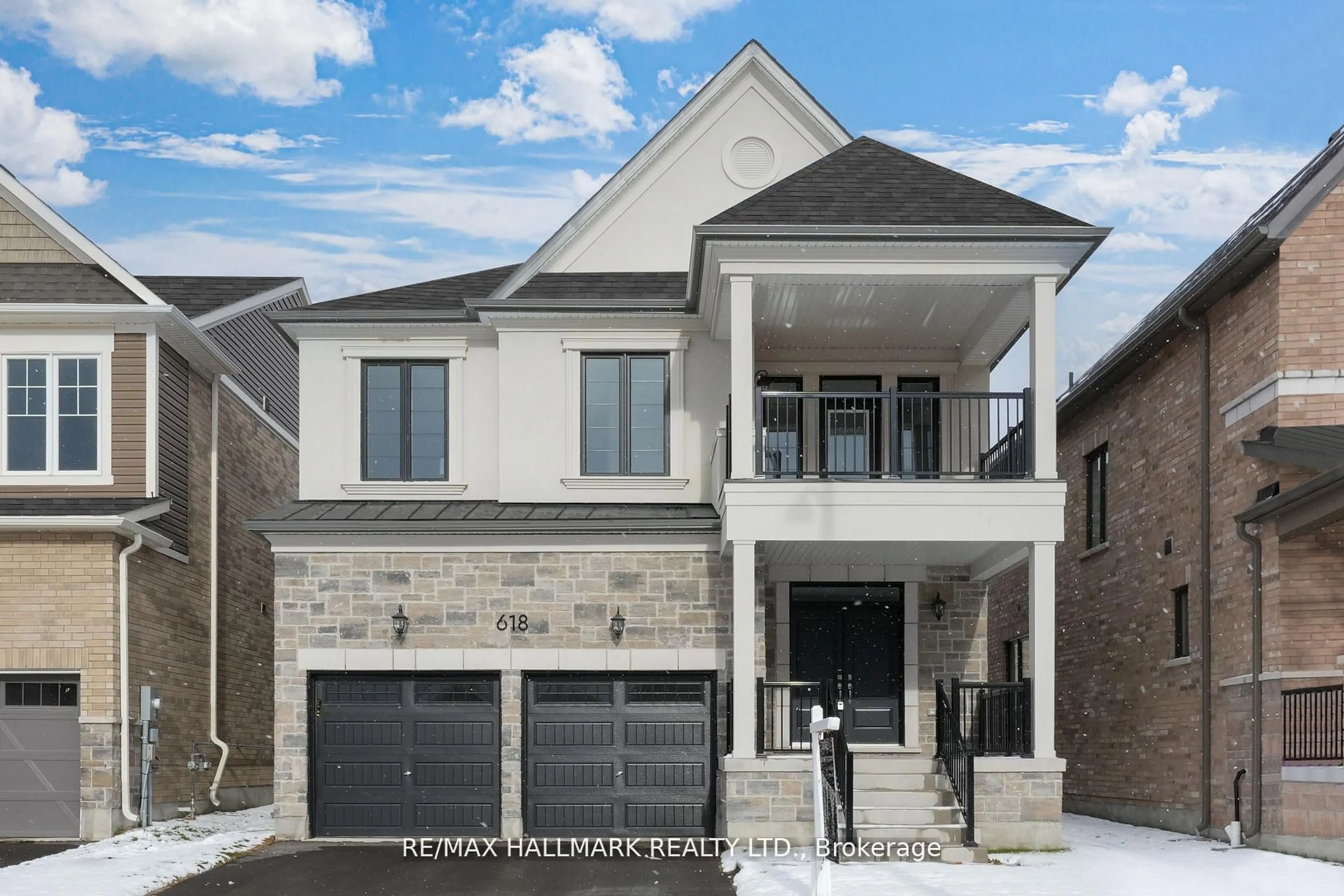 Home with brick exterior material, street for 618 Newlove St, Innisfil Ontario L9S 0S2