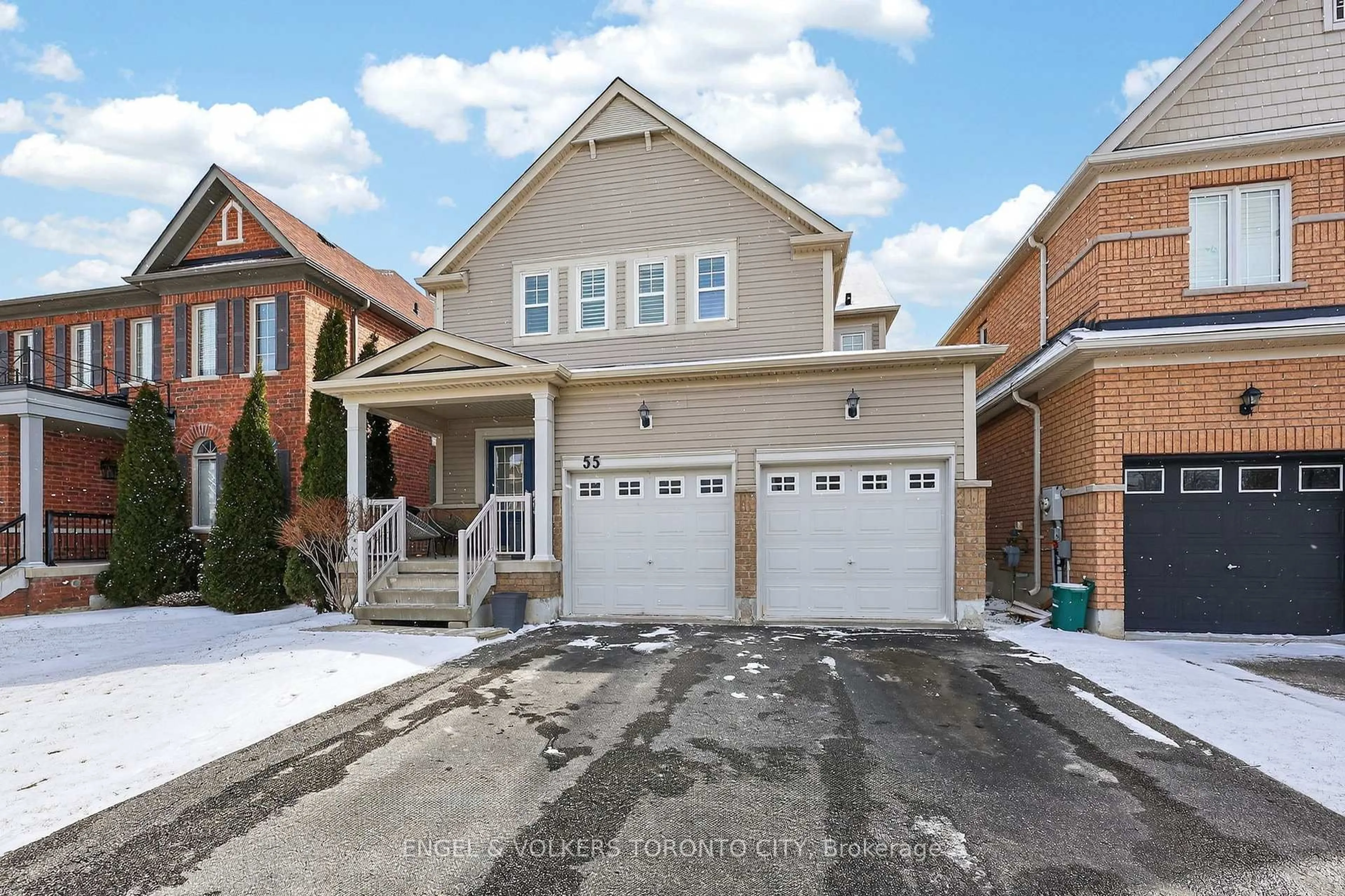 Home with brick exterior material, street for 55 Faris St, Bradford West Gwillimbury Ontario L3Z 0C5