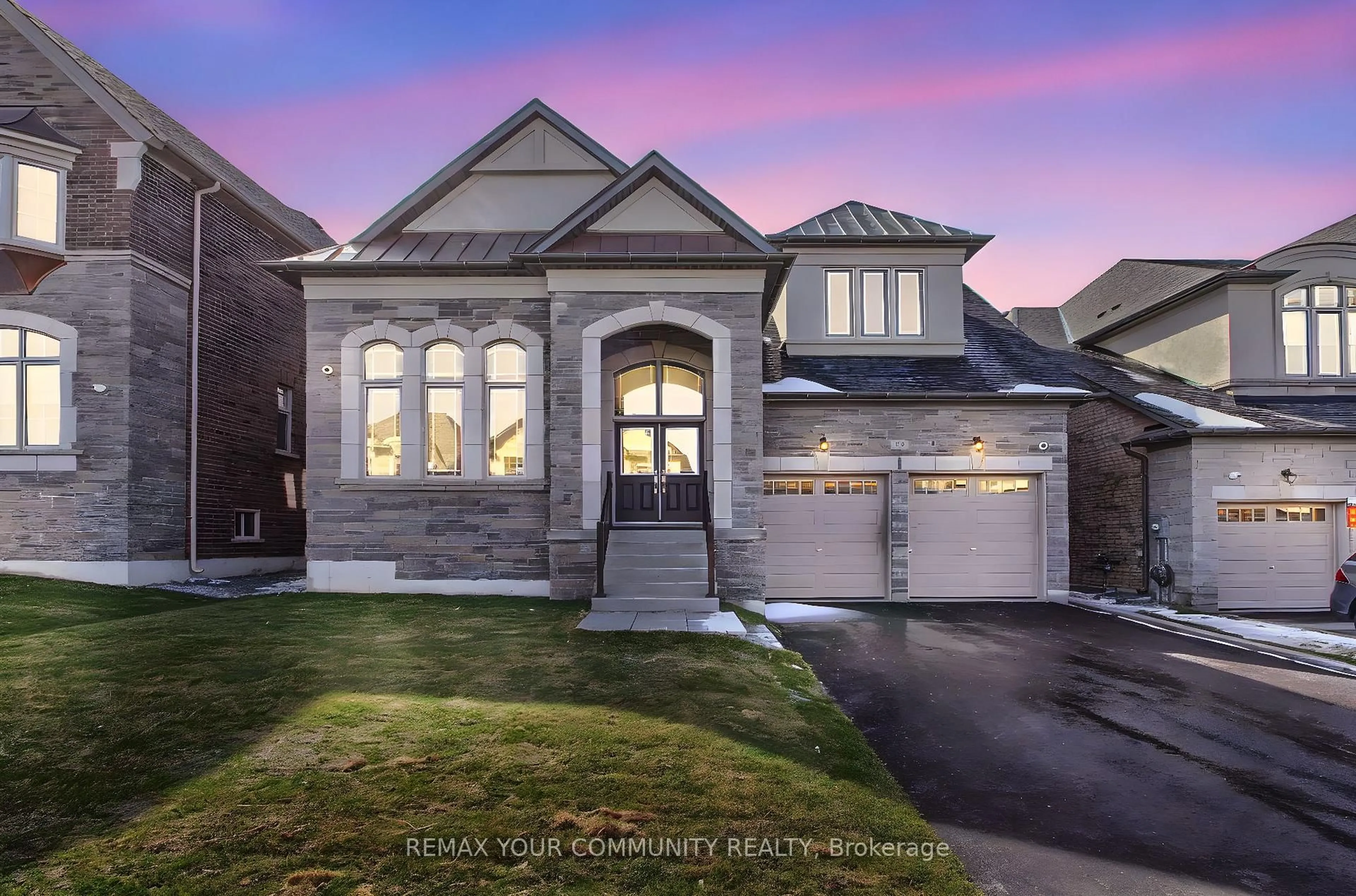 Home with brick exterior material, street for 19 Plank Rd, Bradford West Gwillimbury Ontario L3Z 4N3