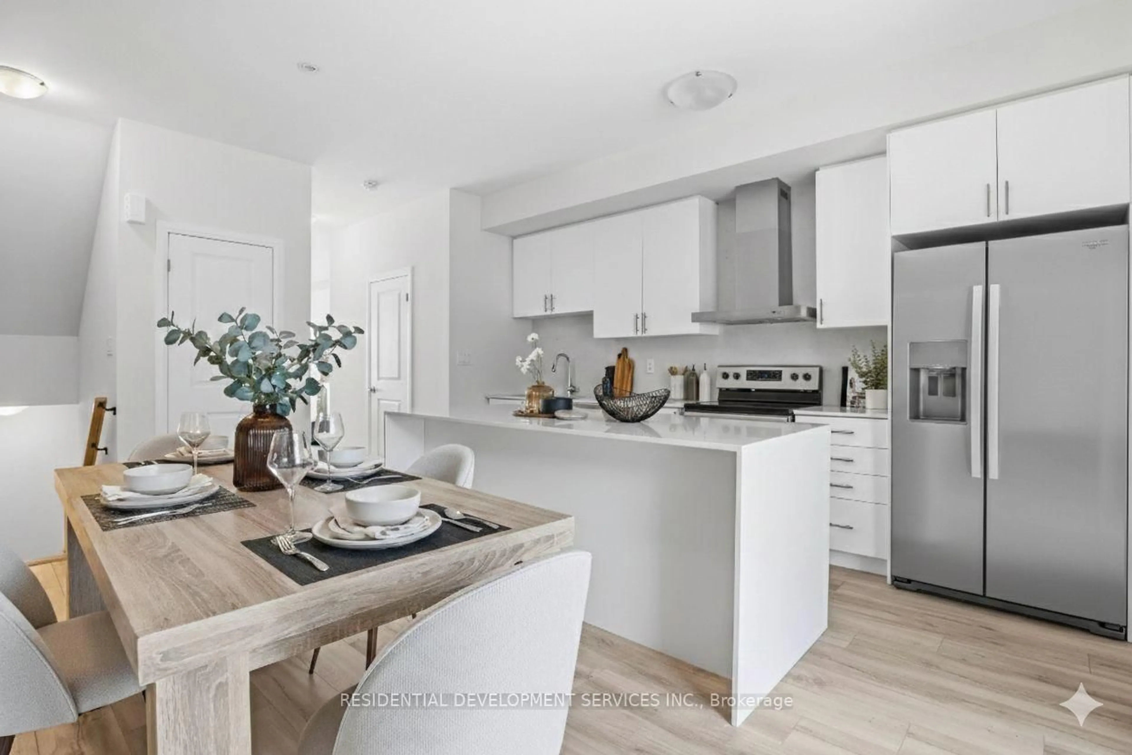 Open concept kitchen, unknown for 53 George Bales Lane, Richmond Hill Ontario L4S 0P9