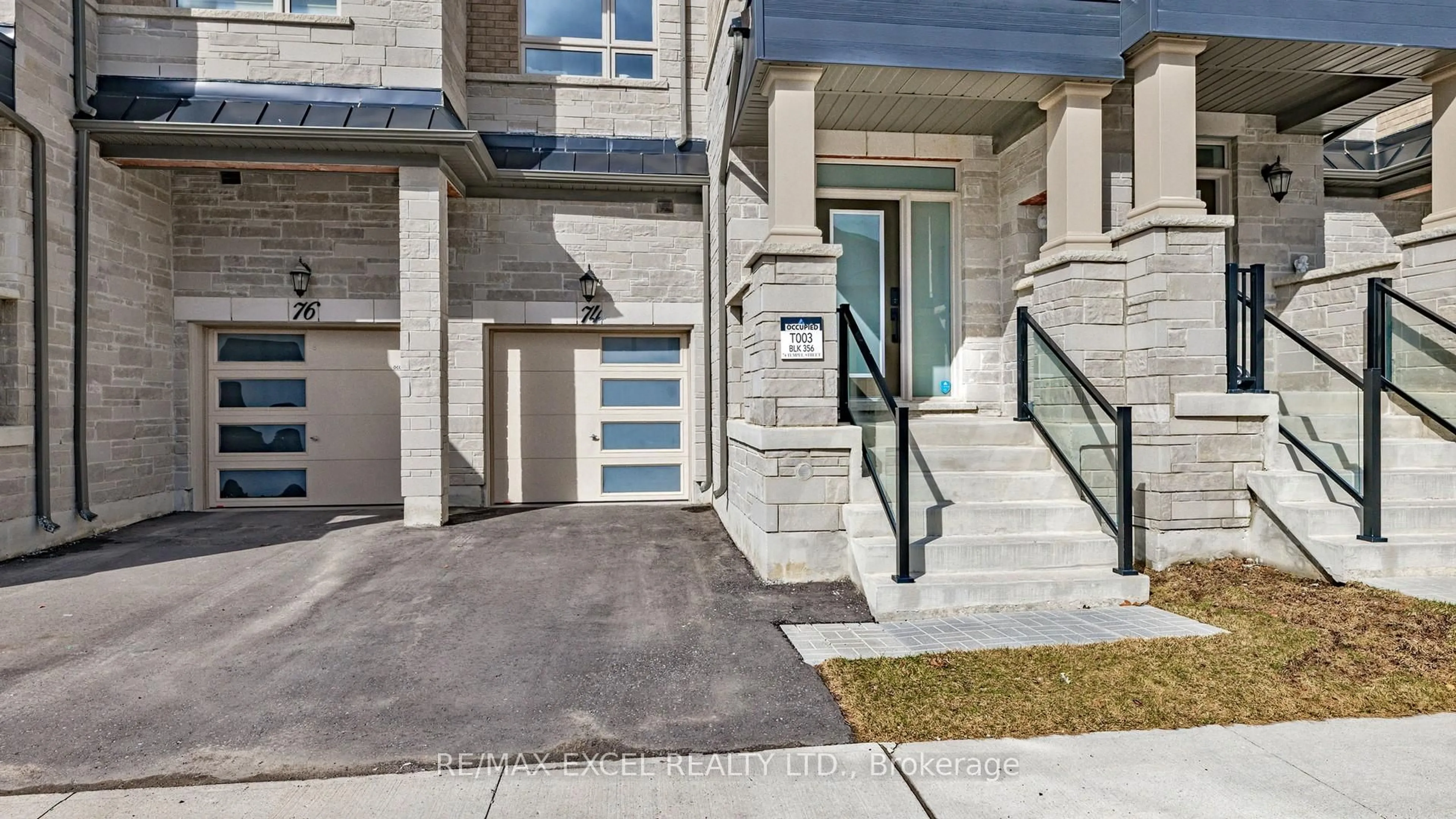 Unknown for 74 Tempel St, Richmond Hill Ontario L4E 1K6