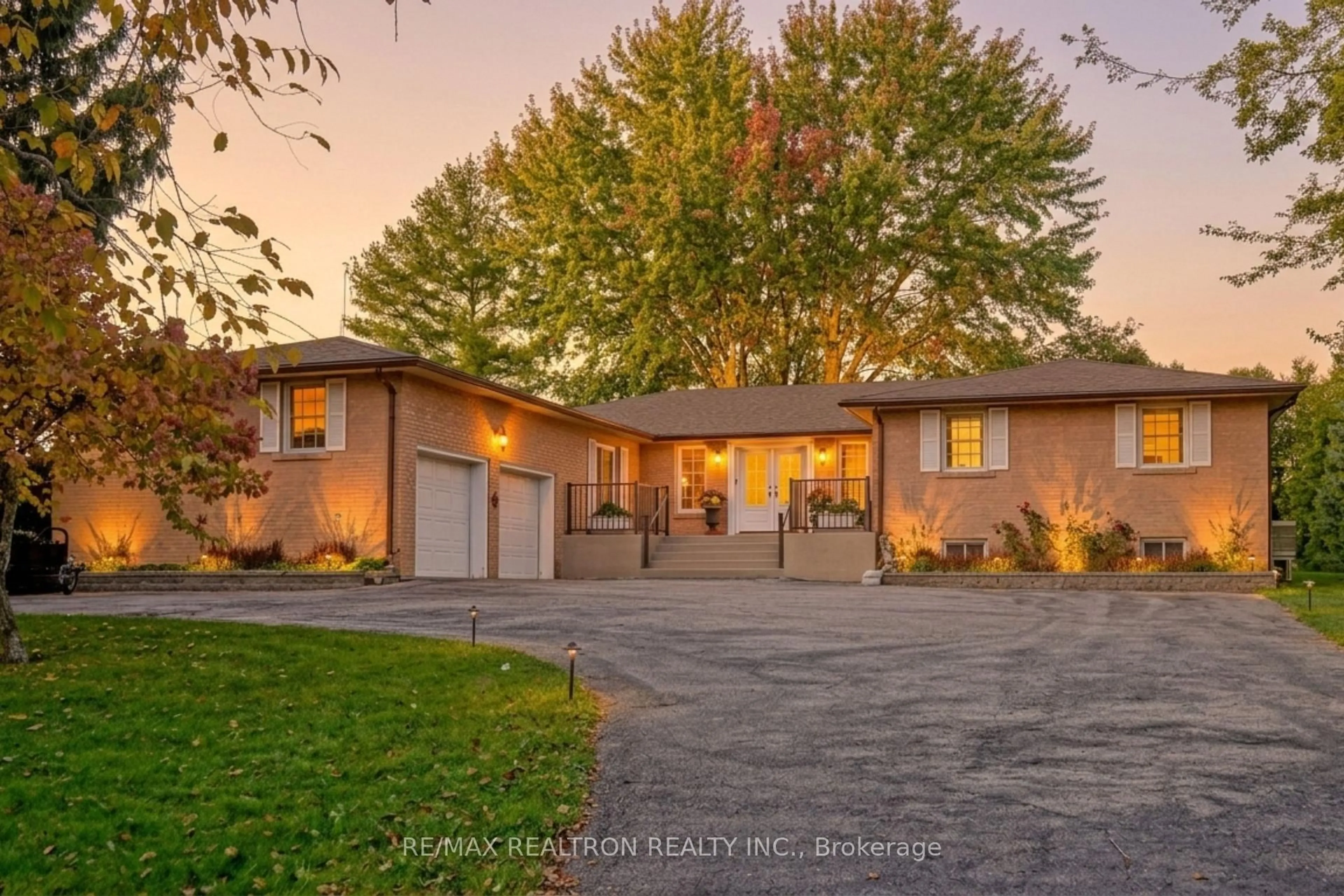 Unknown for 240 Webb Rd, Uxbridge Ontario L4A 7X4