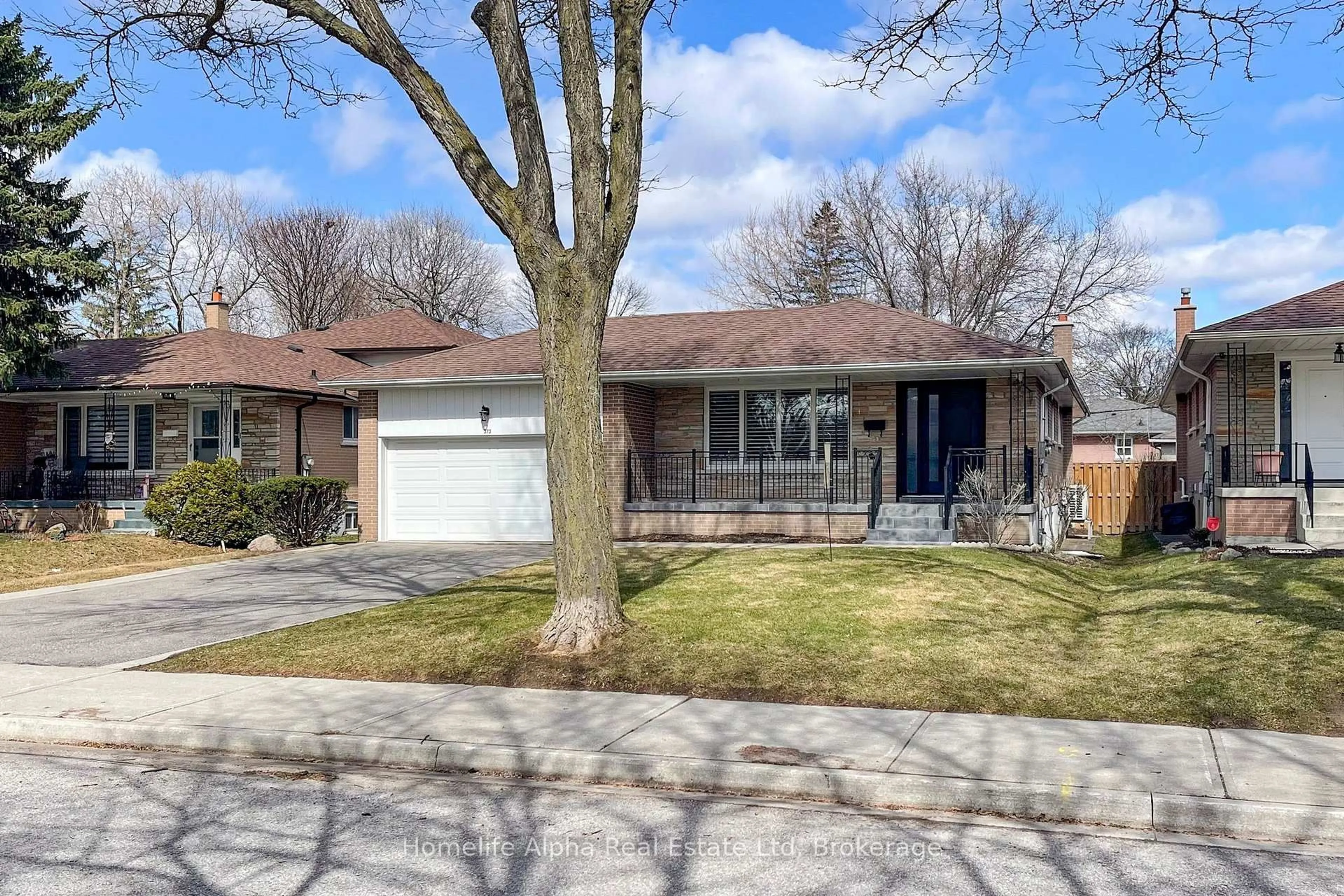 Home with brick exterior material, street for 373 Becker Rd, Richmond Hill Ontario L4C 2S3