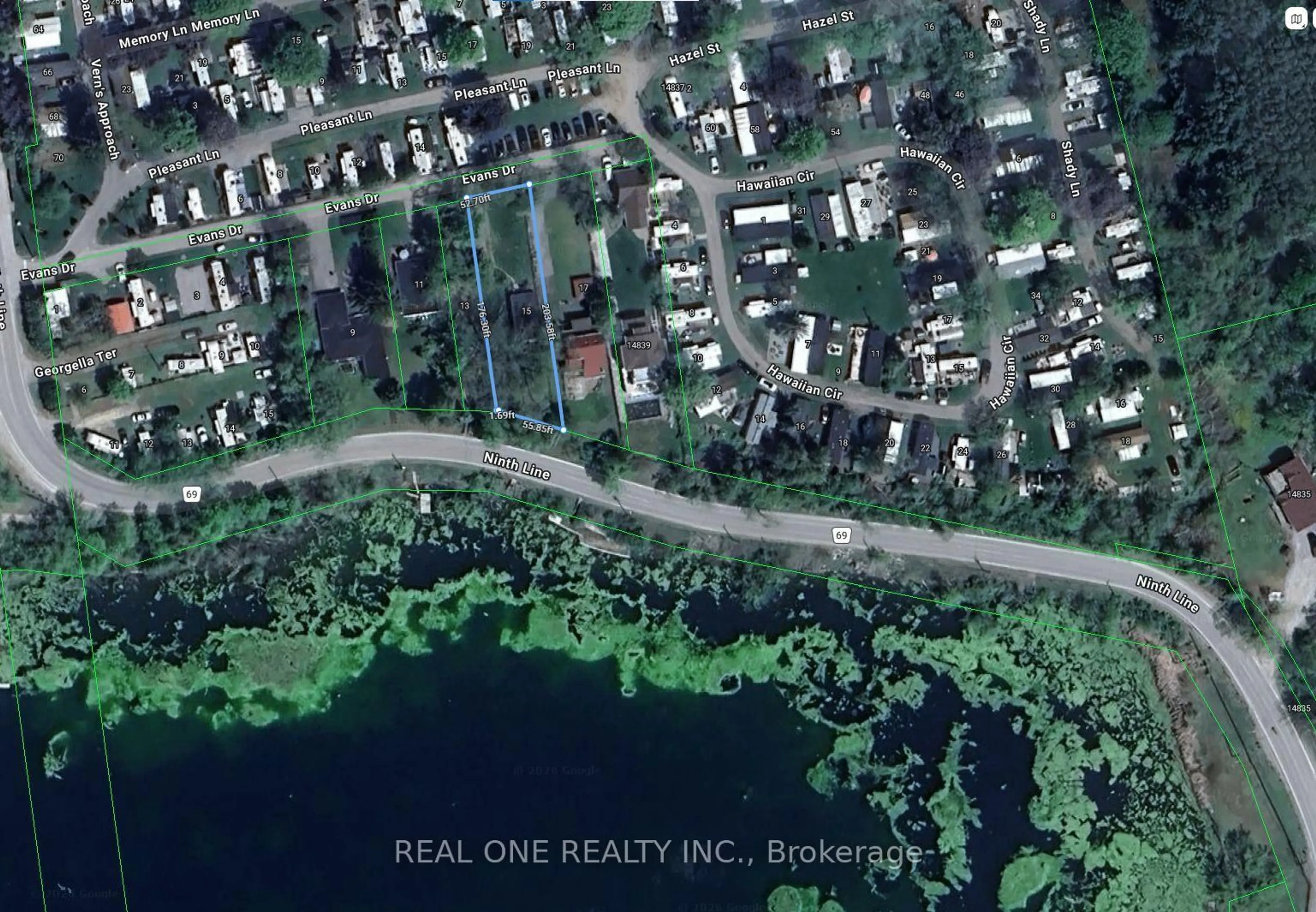 A pic from outside/outdoor area/front of a property/back of a property/a pic from drone, water/lake/river/ocean view for 15 Evans Dr, Whitchurch-Stouffville Ontario L4A 2Y4