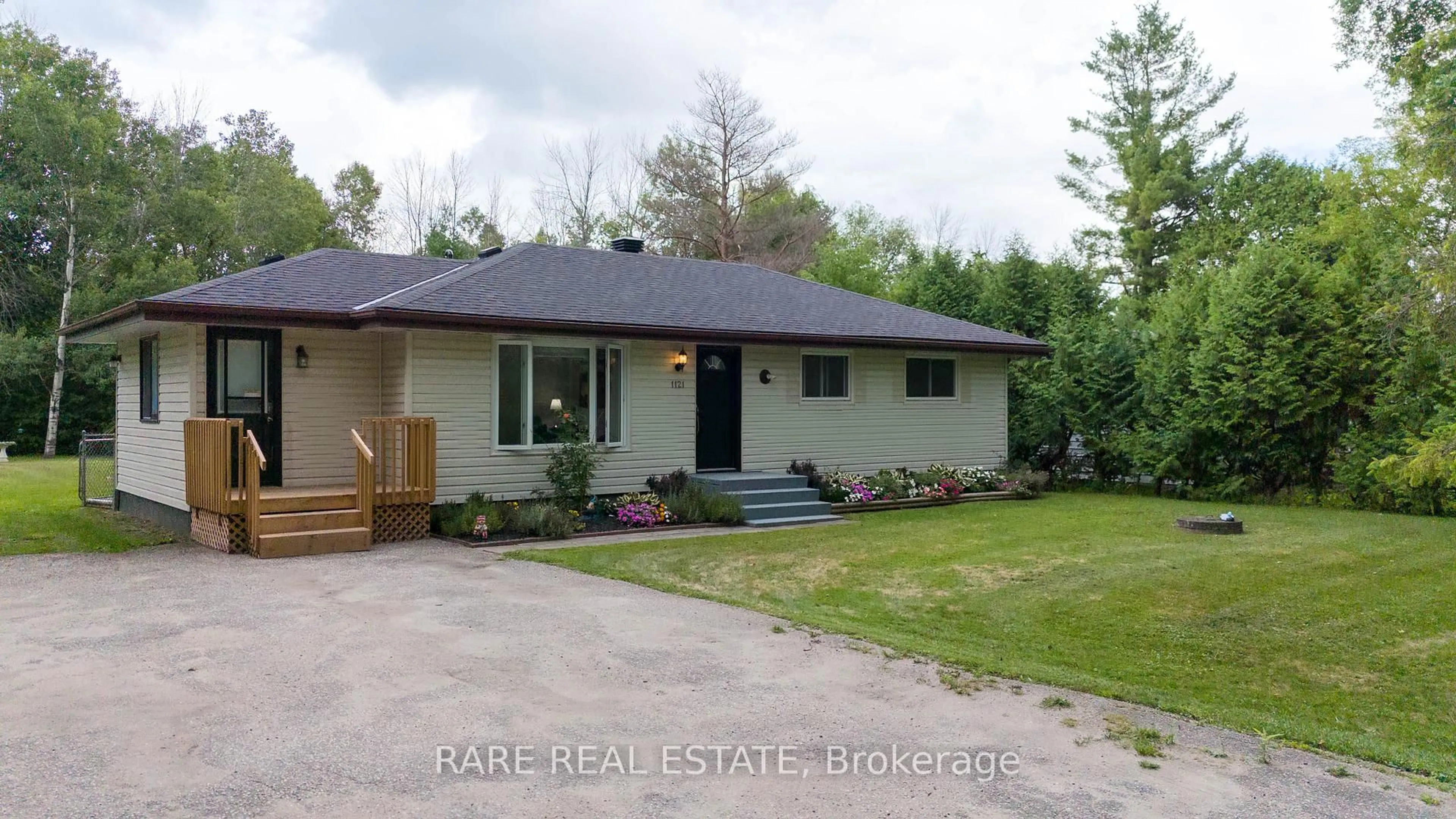 Unknown for 1121 Ferrier Ave, Innisfil Ontario L0L 1W0