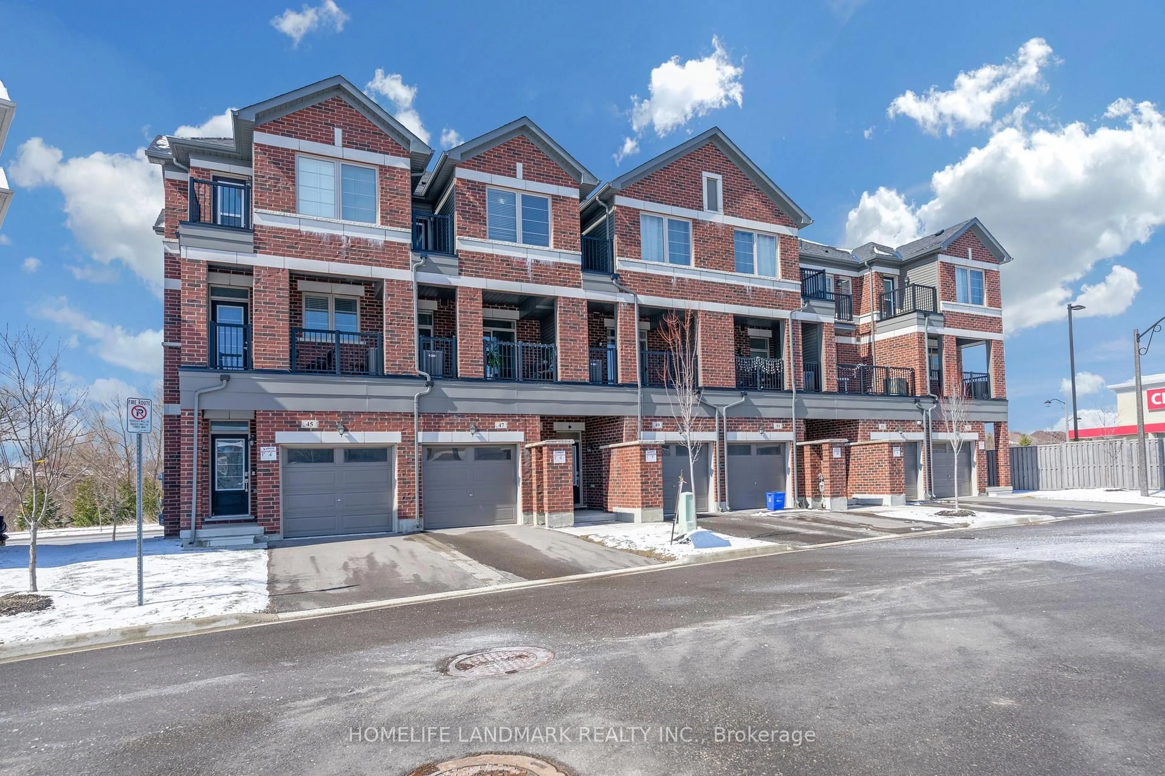 A pic from outside/outdoor area/front of a property/back of a property/a pic from drone, street for 47 Saigen Lane, Markham Ontario L6B 1R2