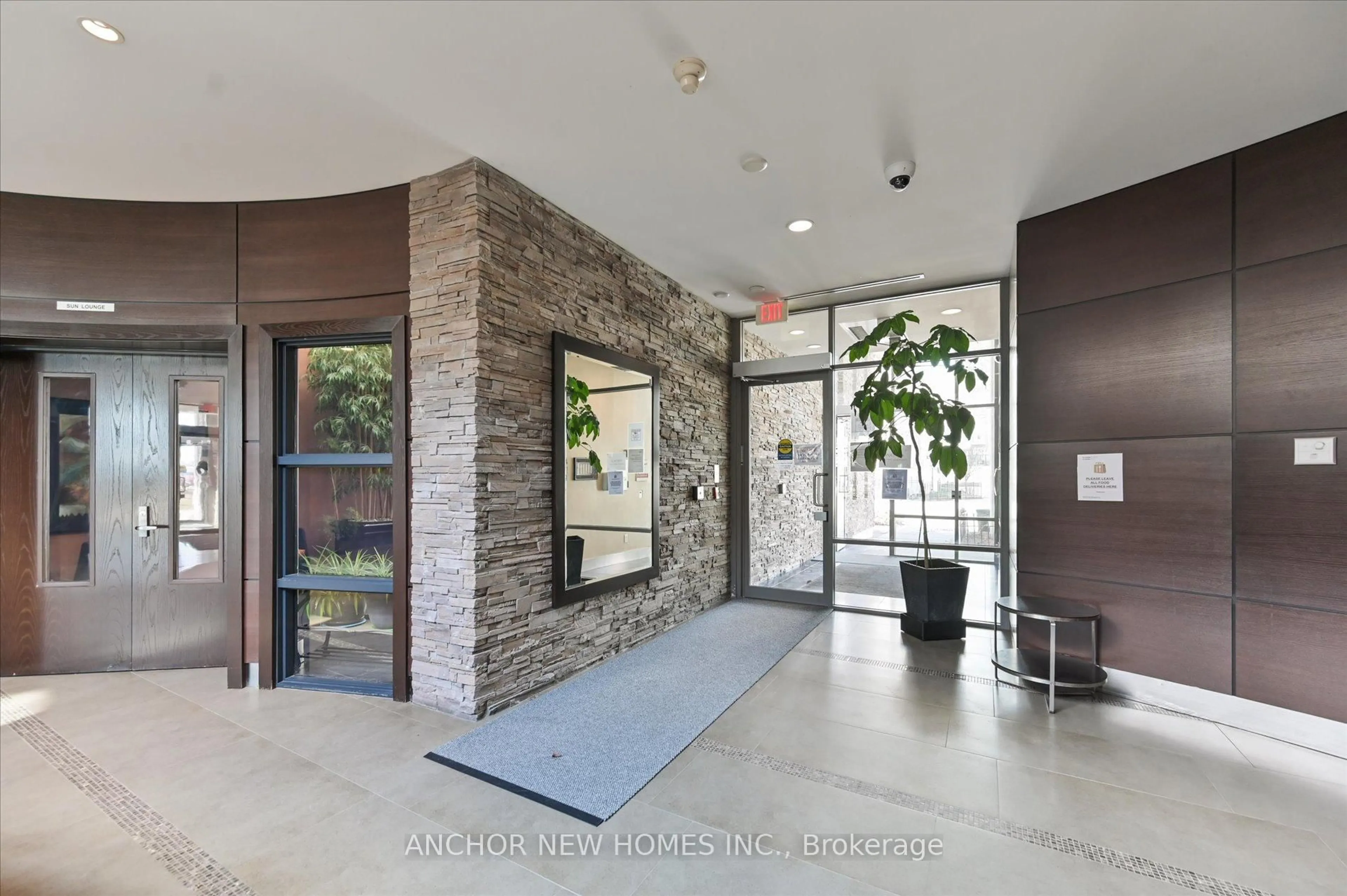 Indoor foyer for 57 Upper Duke Cres #210, Markham Ontario L6G 0B9