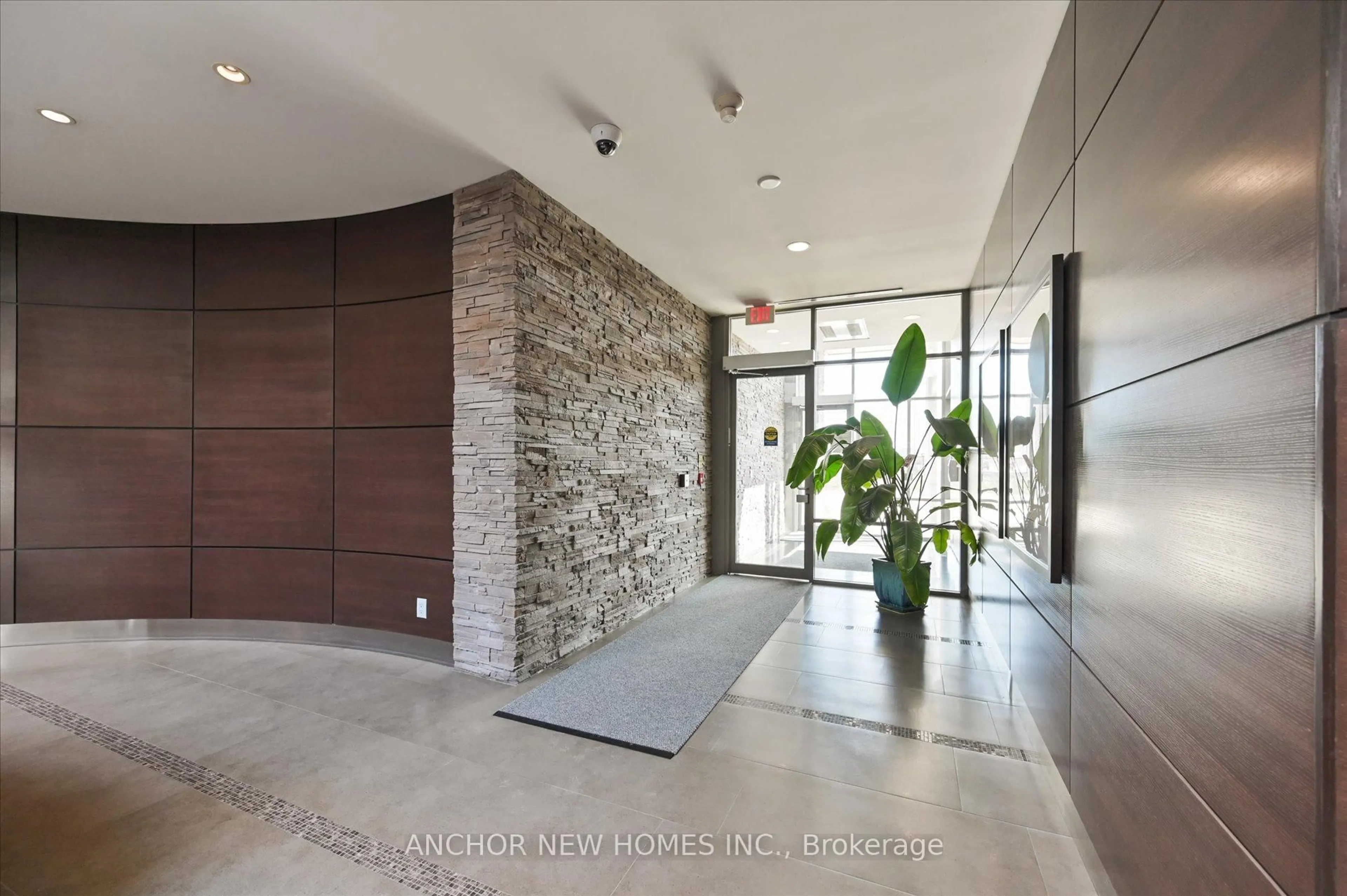 Indoor foyer for 57 Upper Duke Cres #210, Markham Ontario L6G 0B9