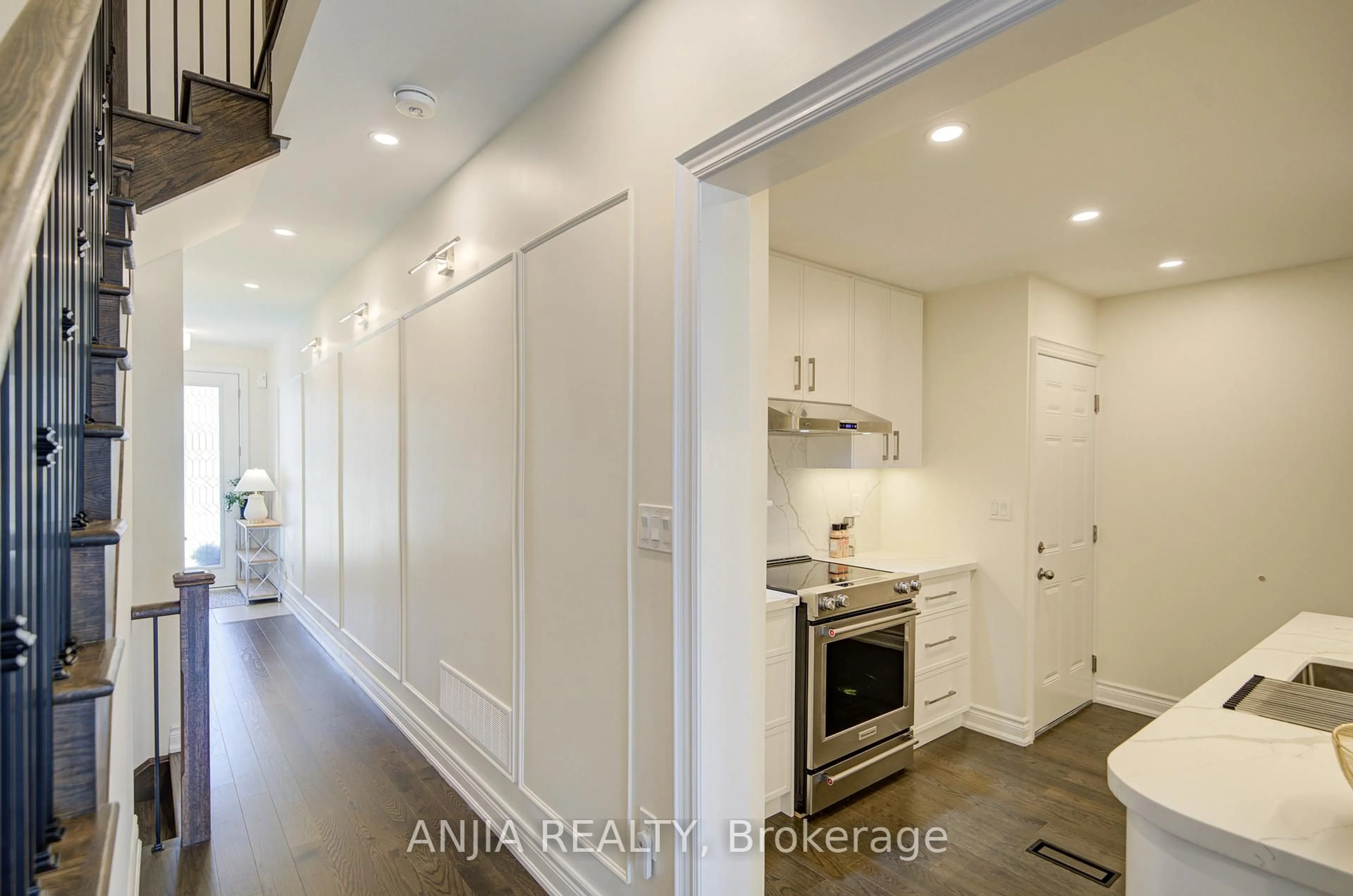 Unknown for 9 MACE Ave, Richmond Hill Ontario L4E 1K8