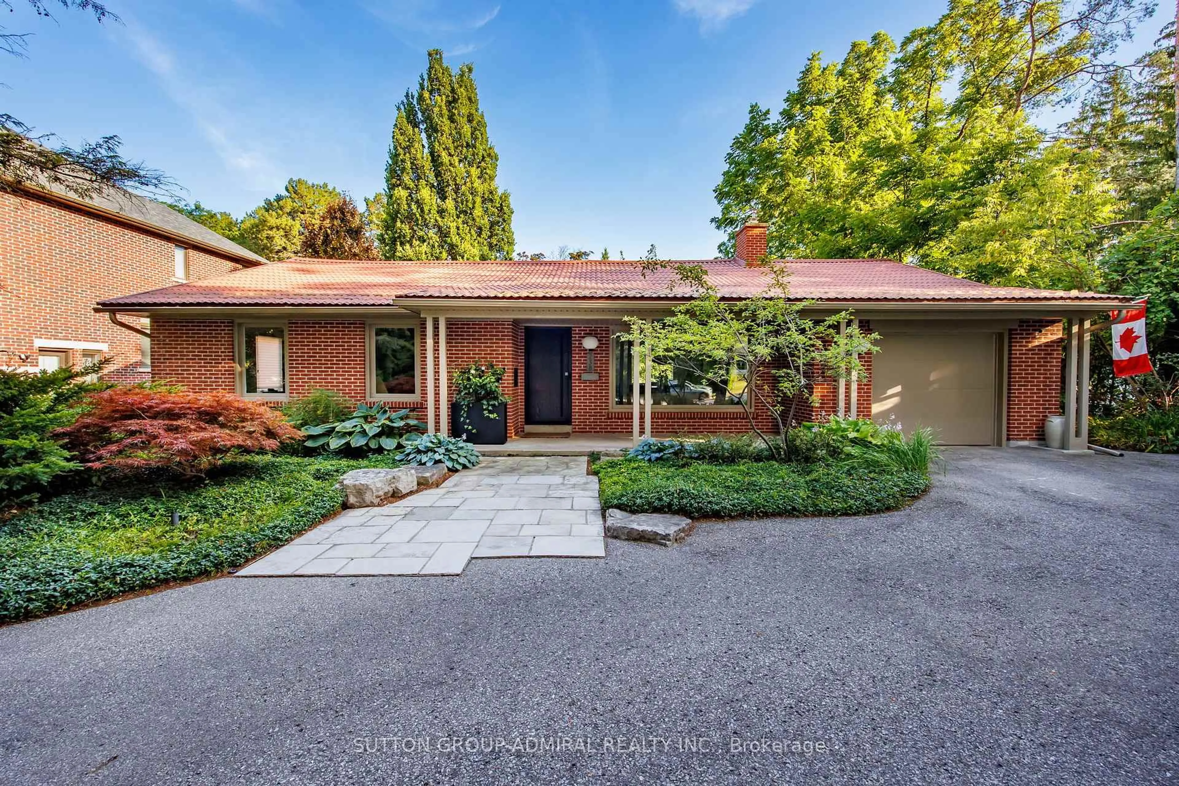 Home with brick exterior material, street for 238 Mill St, Richmond Hill Ontario L4C 4B3