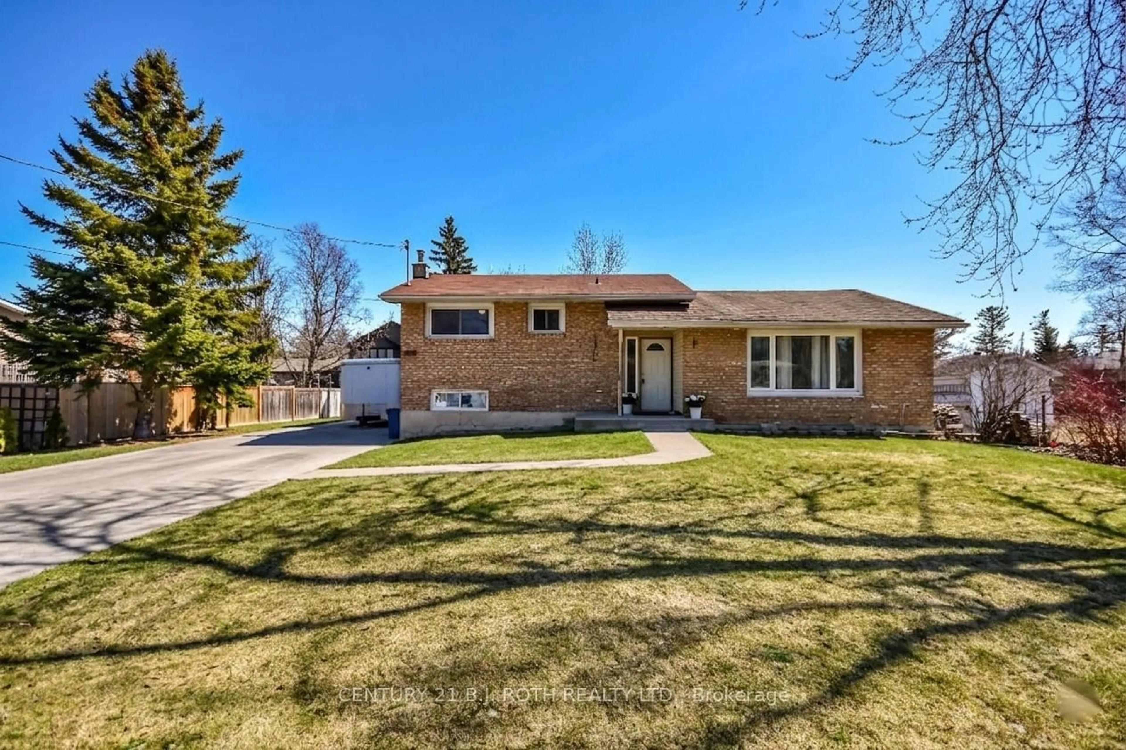 Home with brick exterior material, street for 3039 Poplar Rd, Innisfil Ontario L9S 2J9