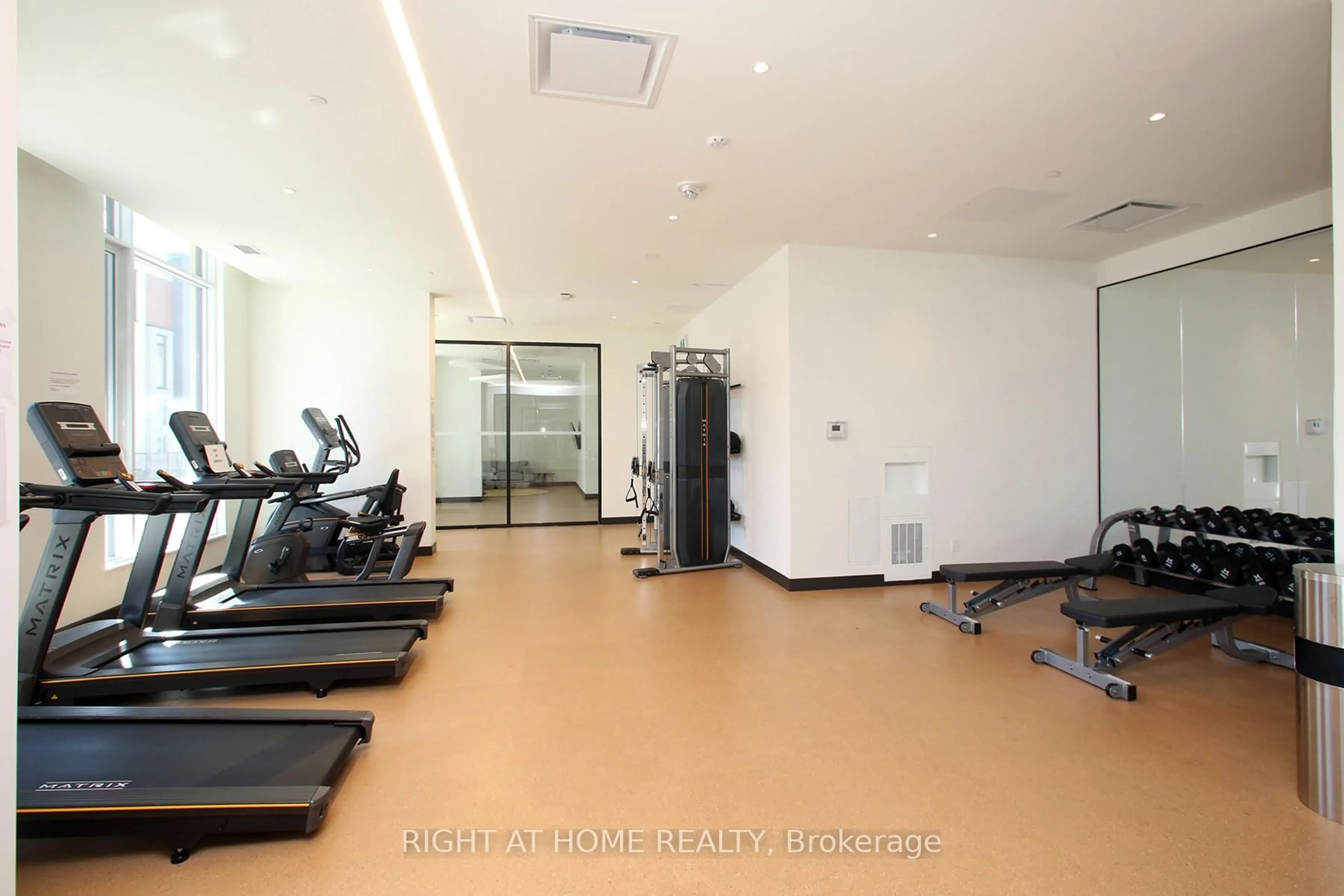 Gym or fitness room for 6 David Eyer Rd #513, Richmond Hill Ontario L4S 0N5