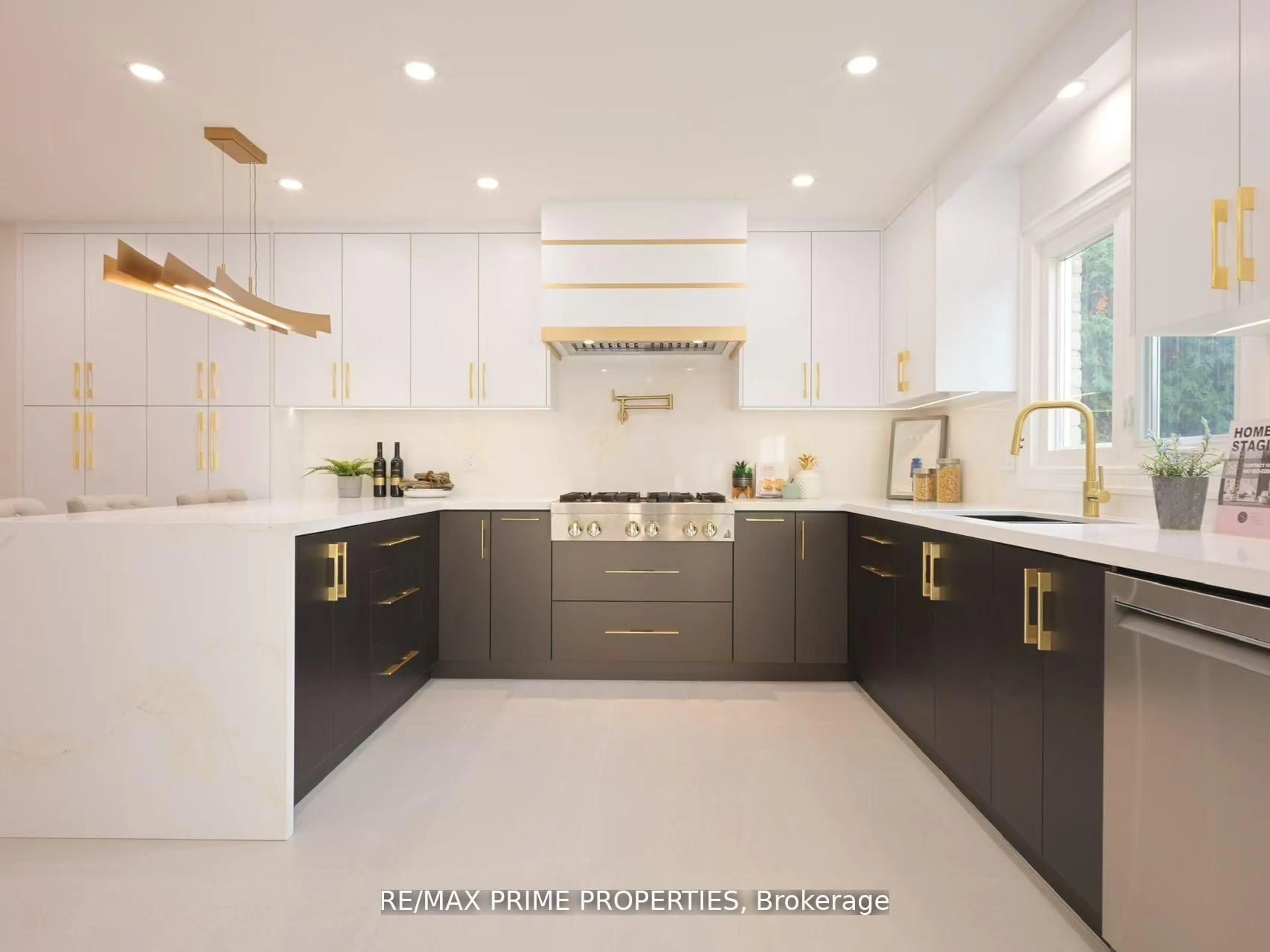 Contemporary kitchen, ceramic/tile floor for 137 Old Surrey Lane, Richmond Hill Ontario L4C 6R9