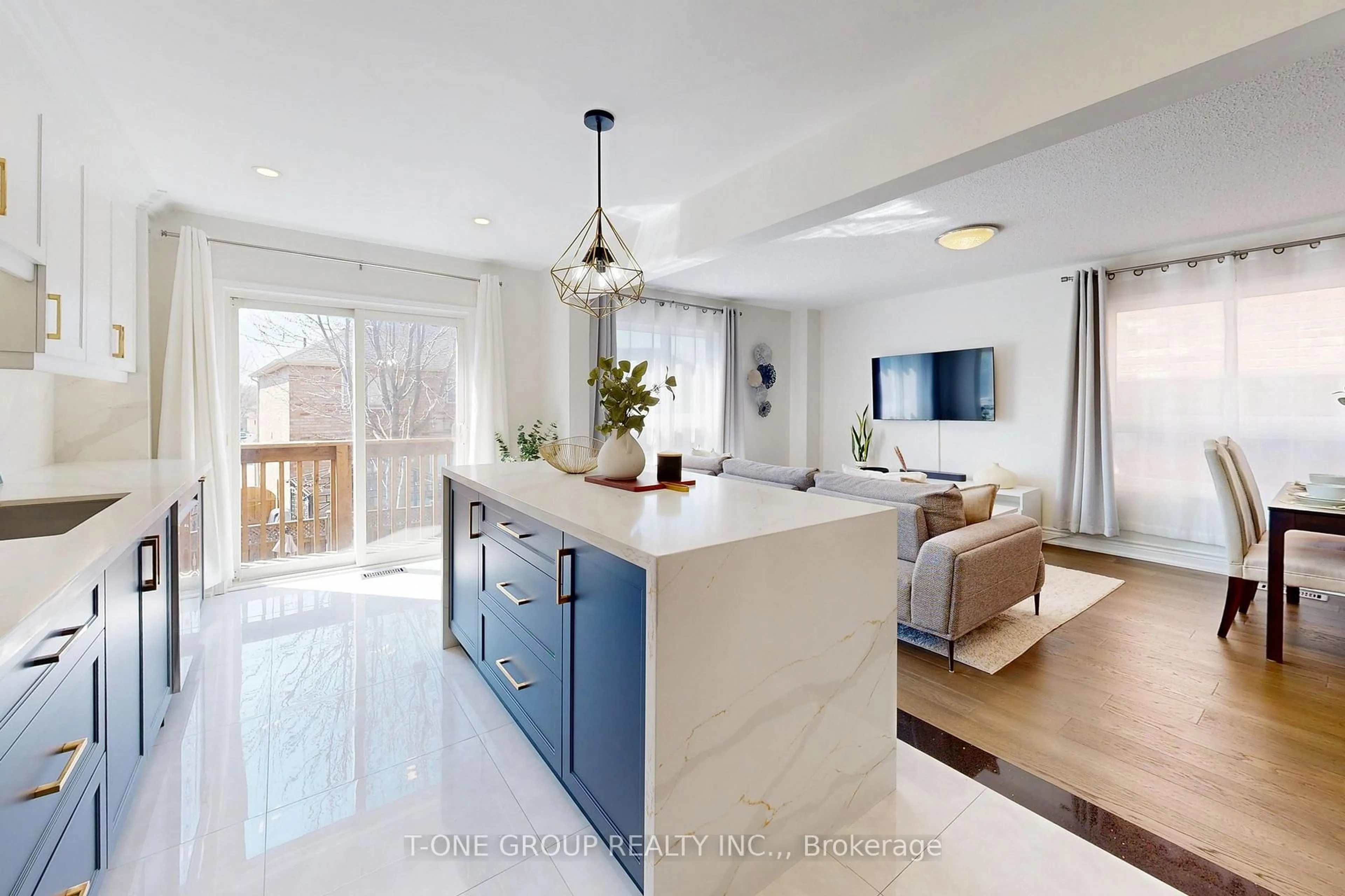 Open concept kitchen, unknown for 880 Isaac Phillips Way, Newmarket Ontario L3X 2Y8