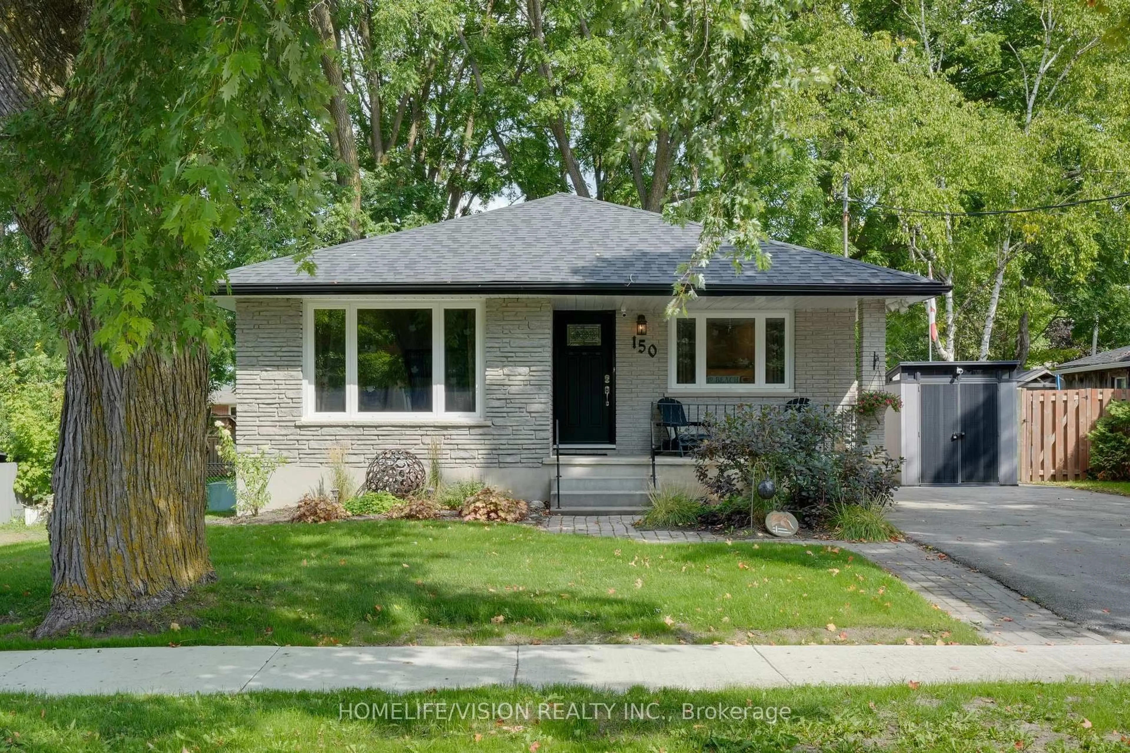 Home with vinyl exterior material, street for 150 St John St, Brock Ontario L0E 1E0