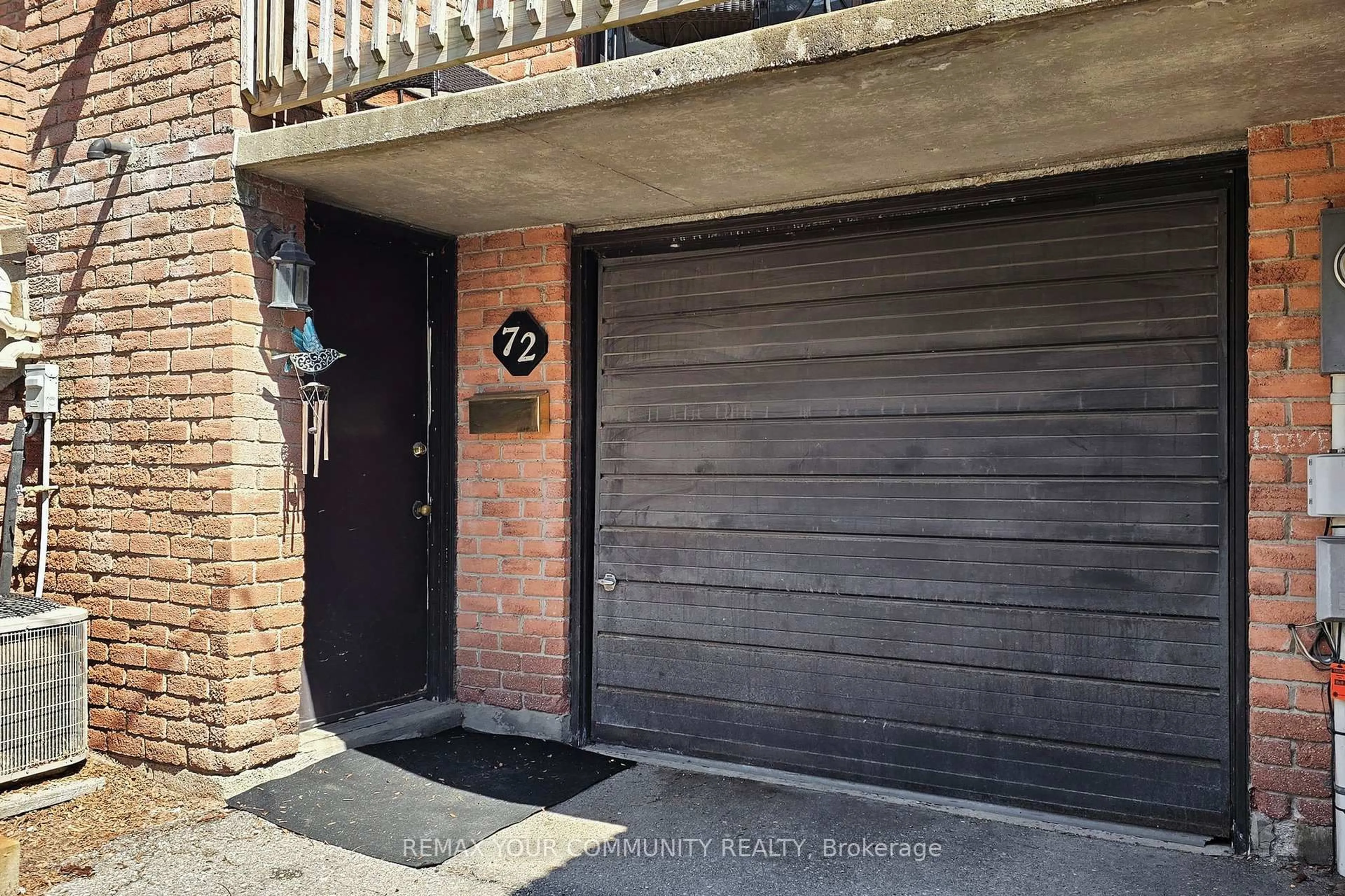 Unknown for 72 Ashglen Way #16, Markham Ontario L3R 3A7