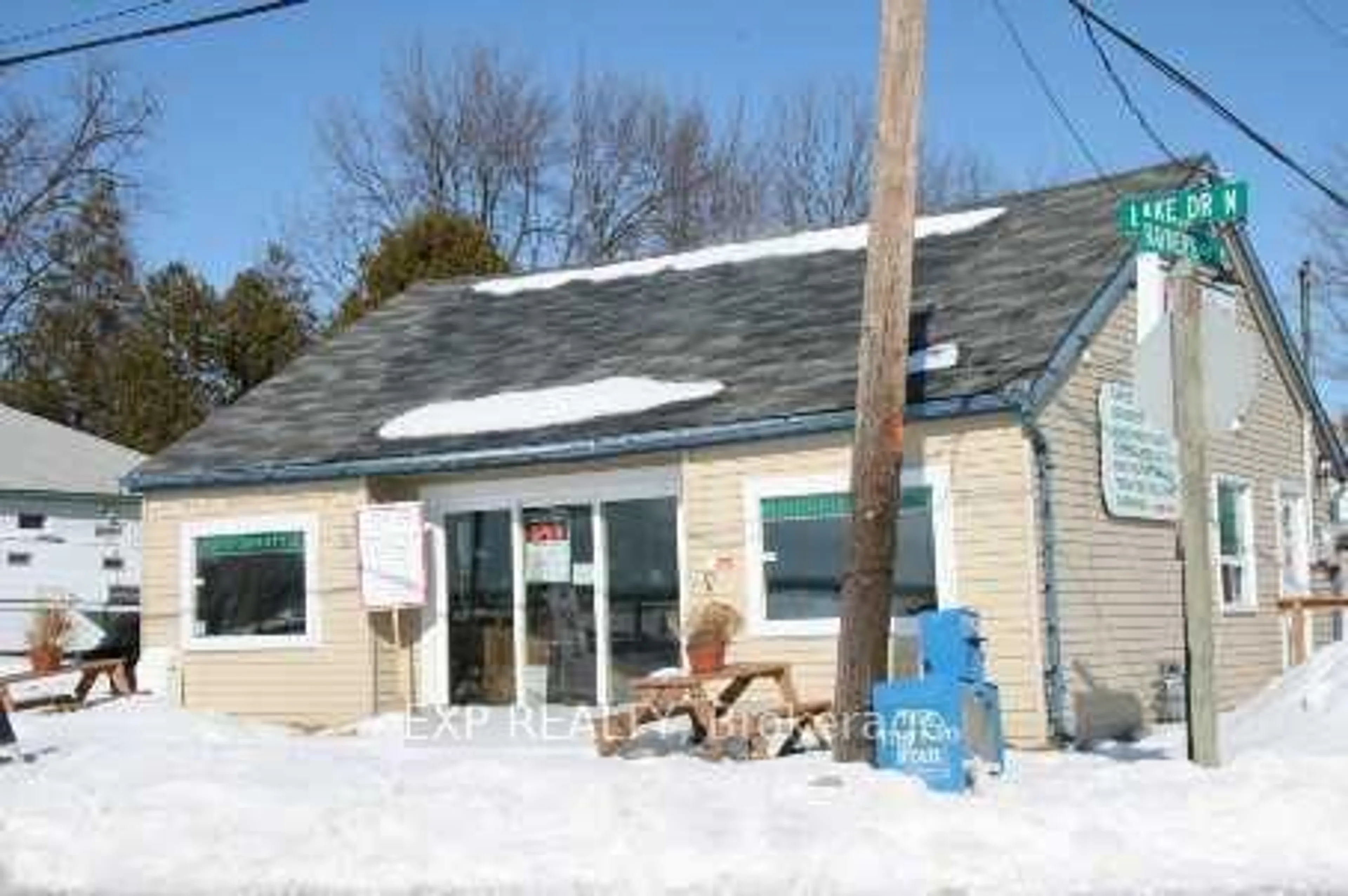 Unknown for 51 Lake Dr, Georgina Ontario L4P 1A5