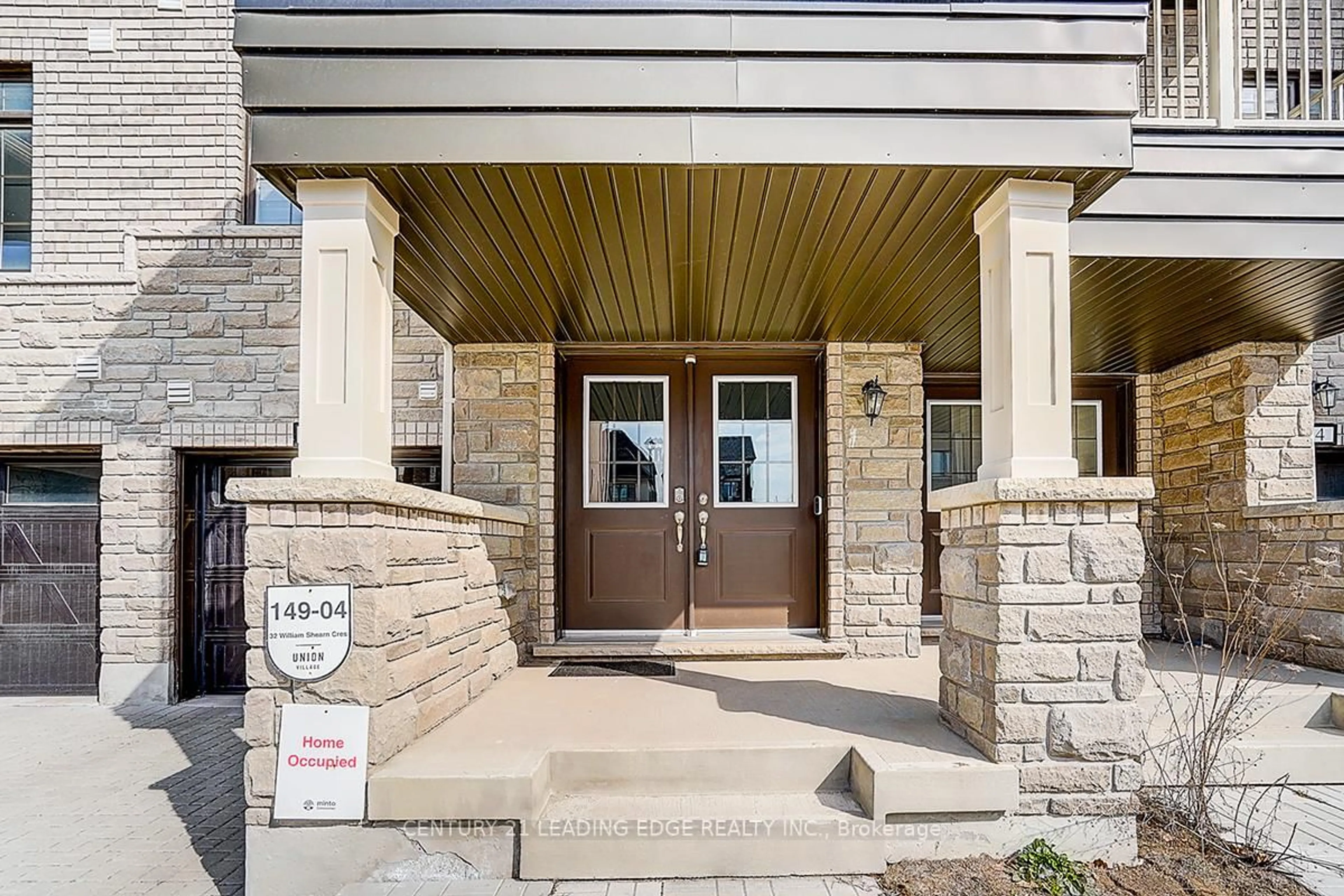 Indoor entryway for 32 WILLIAM SHEARN Cres, Markham Ontario L6C 3J4