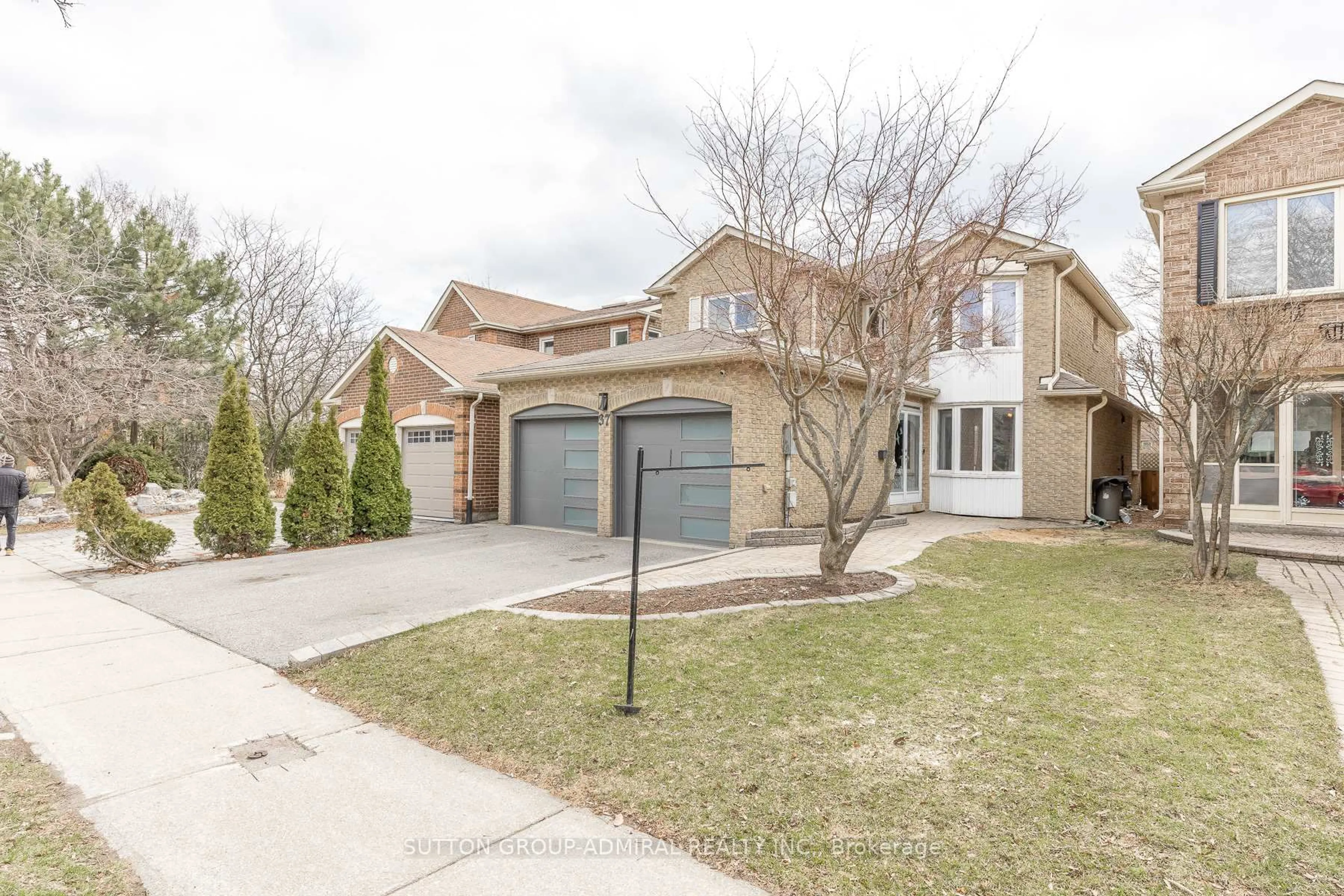 Unknown for 37 Spring Gate Blvd, Vaughan Ontario L4J 3C9
