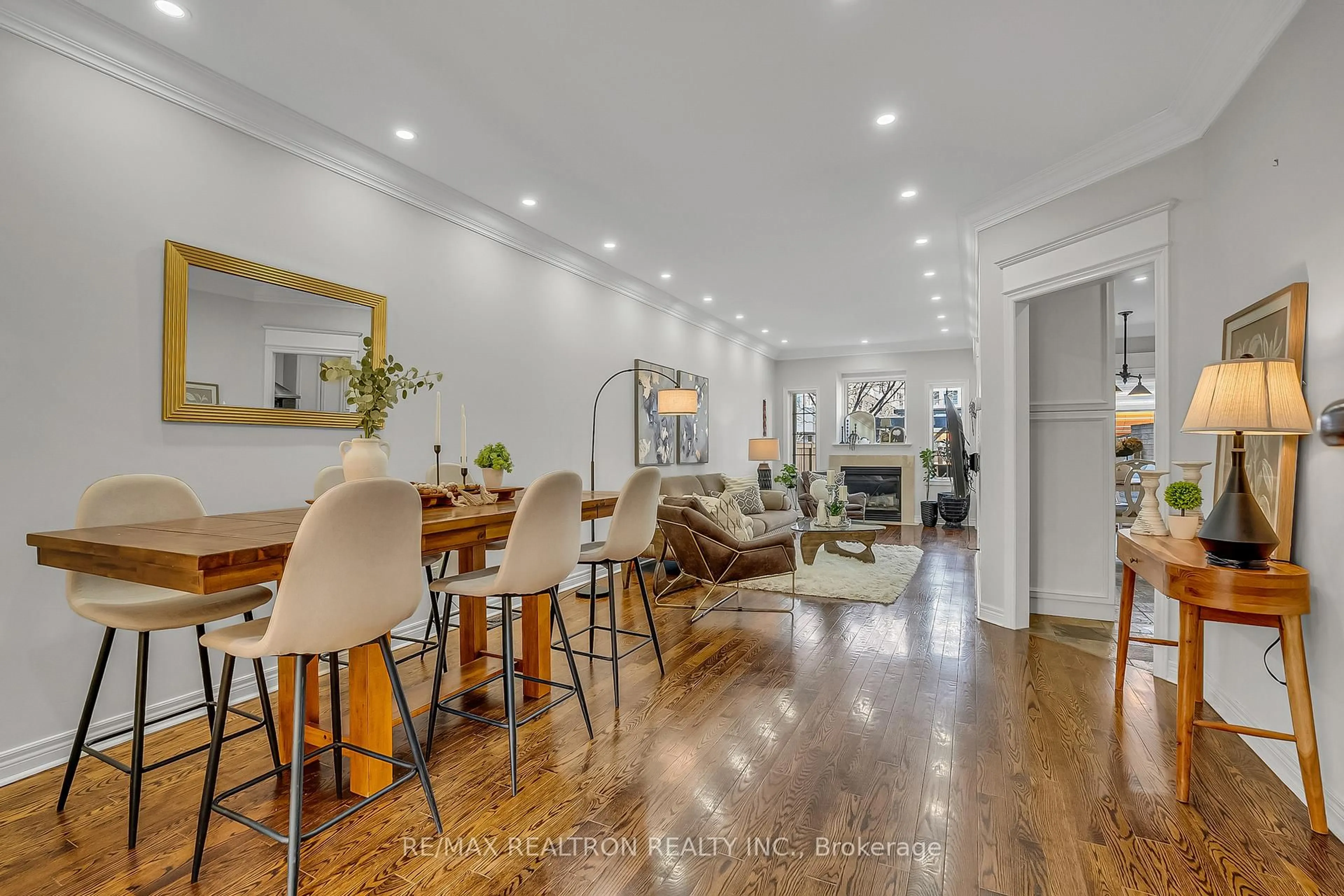 Unknown for 25 Kingsbridge Circ, Vaughan Ontario L4J 8N8