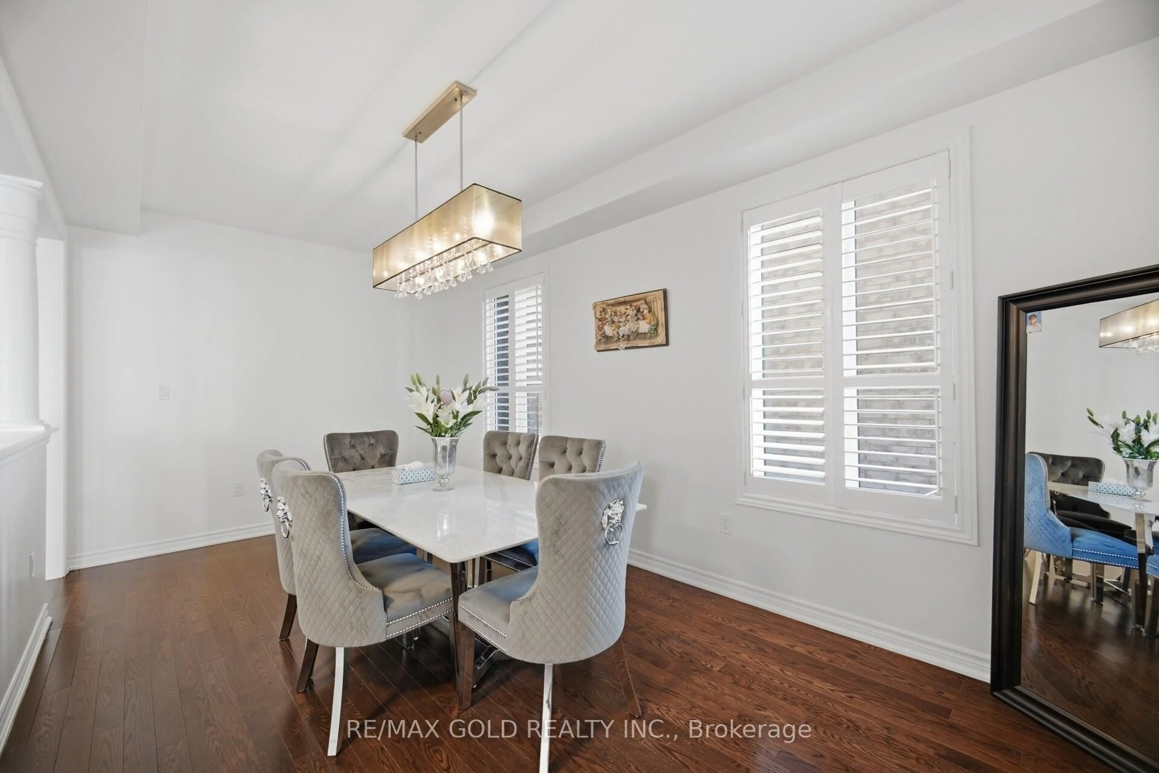 Dining room, unknown for 2072 Allison St, Innisfil Ontario L9S 0K7