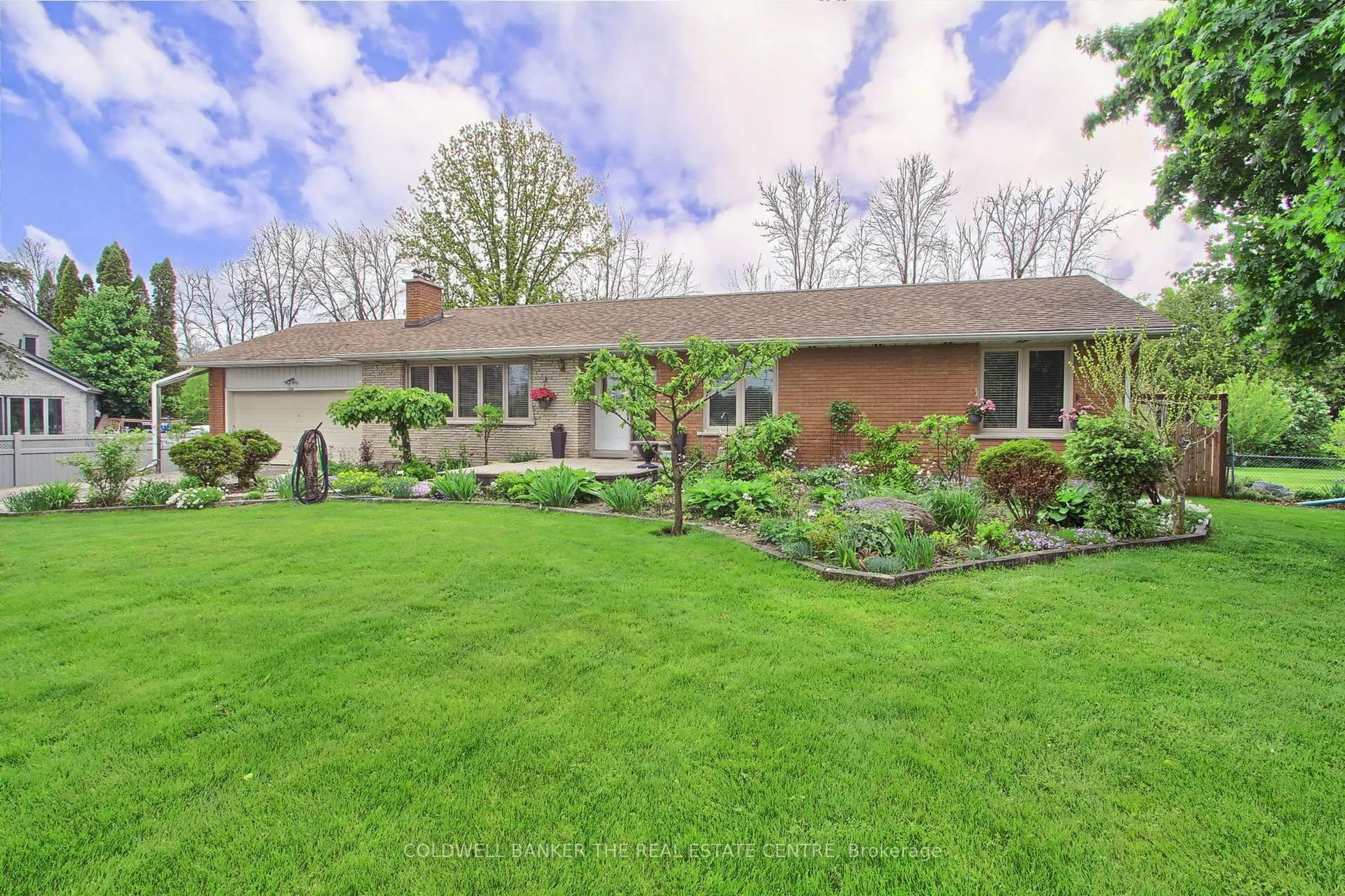 A pic from outside/outdoor area/front of a property/back of a property/a pic from drone, street for 1324 Shore Acres (County Rd 3) Dr, Innisfil Ontario L0L 1R0