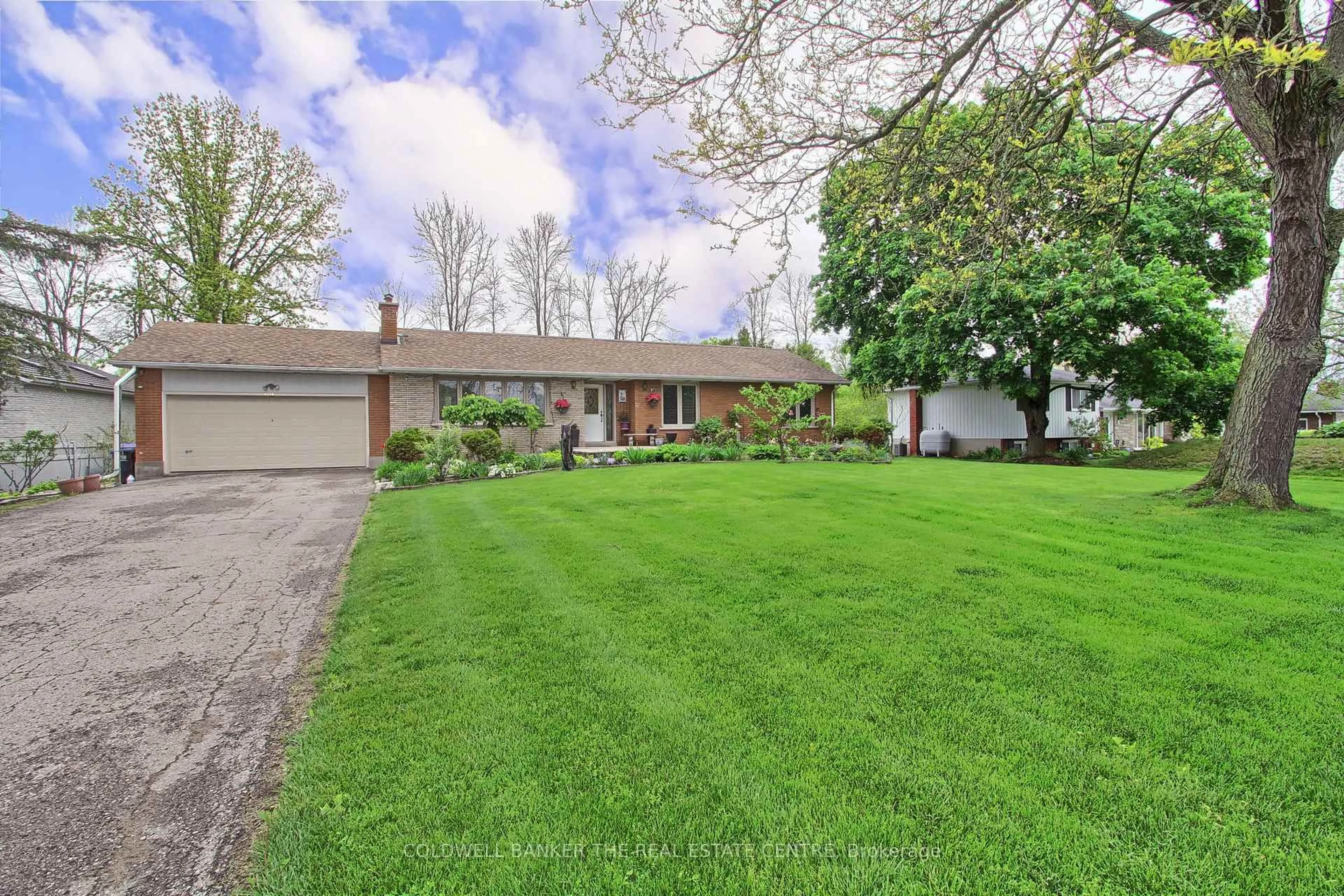 A pic from outside/outdoor area/front of a property/back of a property/a pic from drone, street for 1324 Shore Acres (County Rd 3) Dr, Innisfil Ontario L0L 1R0