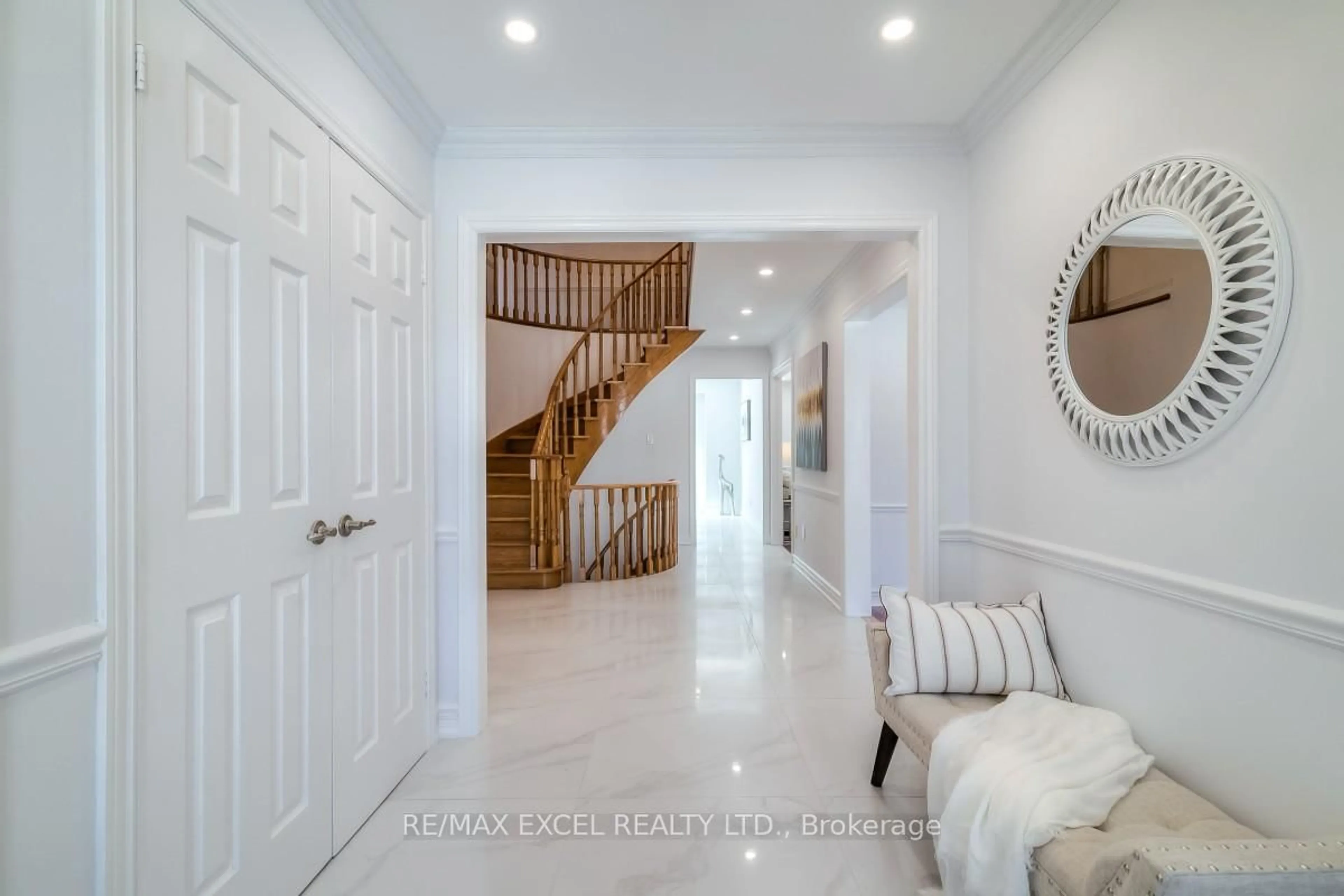 Indoor entryway for 310 Raymerville Dr, Markham Ontario L3P 6N9