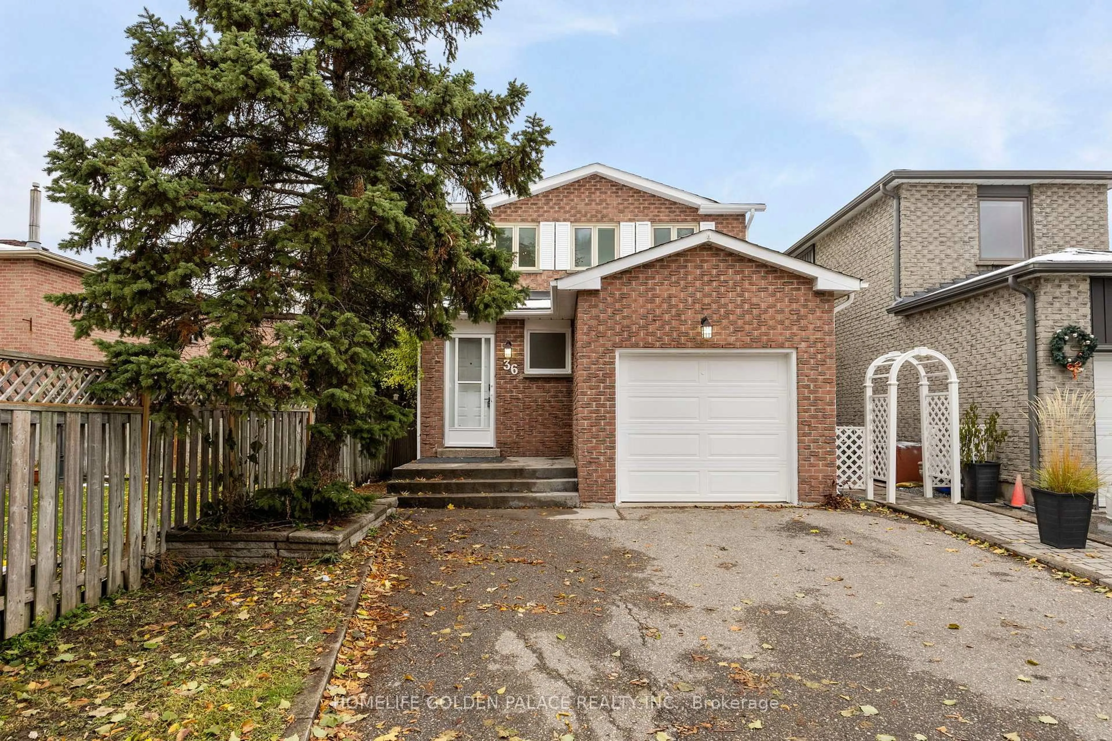 Home with brick exterior material, street for 36 Moonlight Lane, Richmond Hill Ontario L4C 8K4