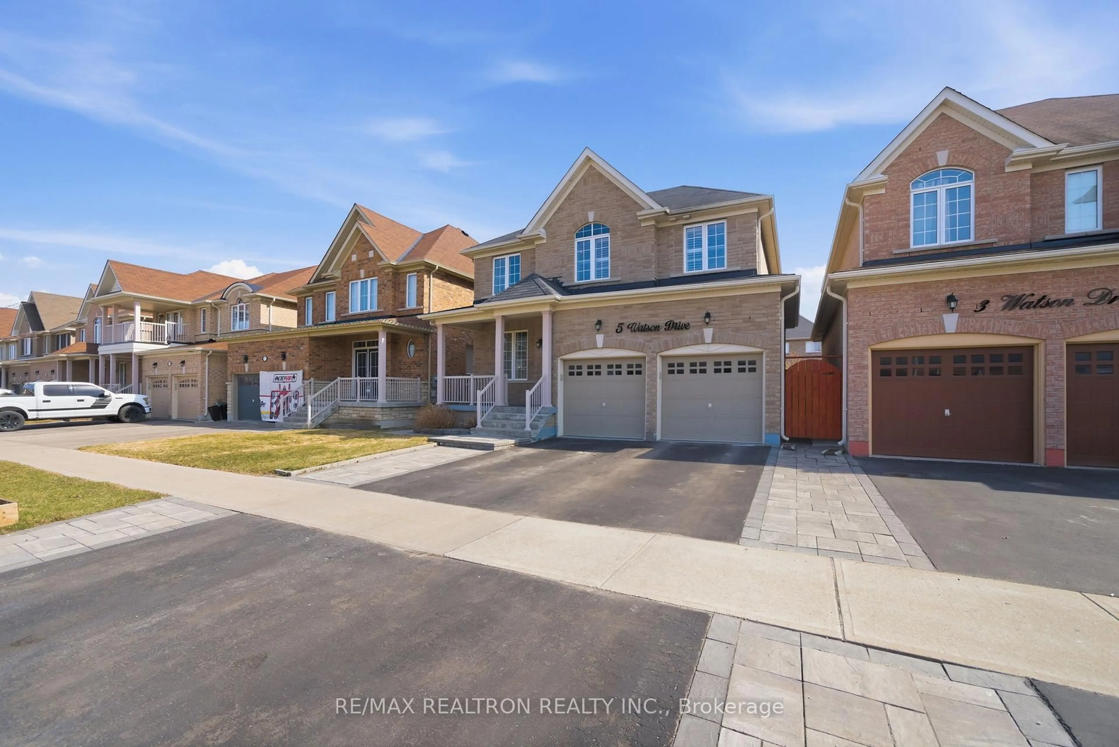 Home with brick exterior material, street for 5 Watson Dr, New Tecumseth Ontario L0G 1W0