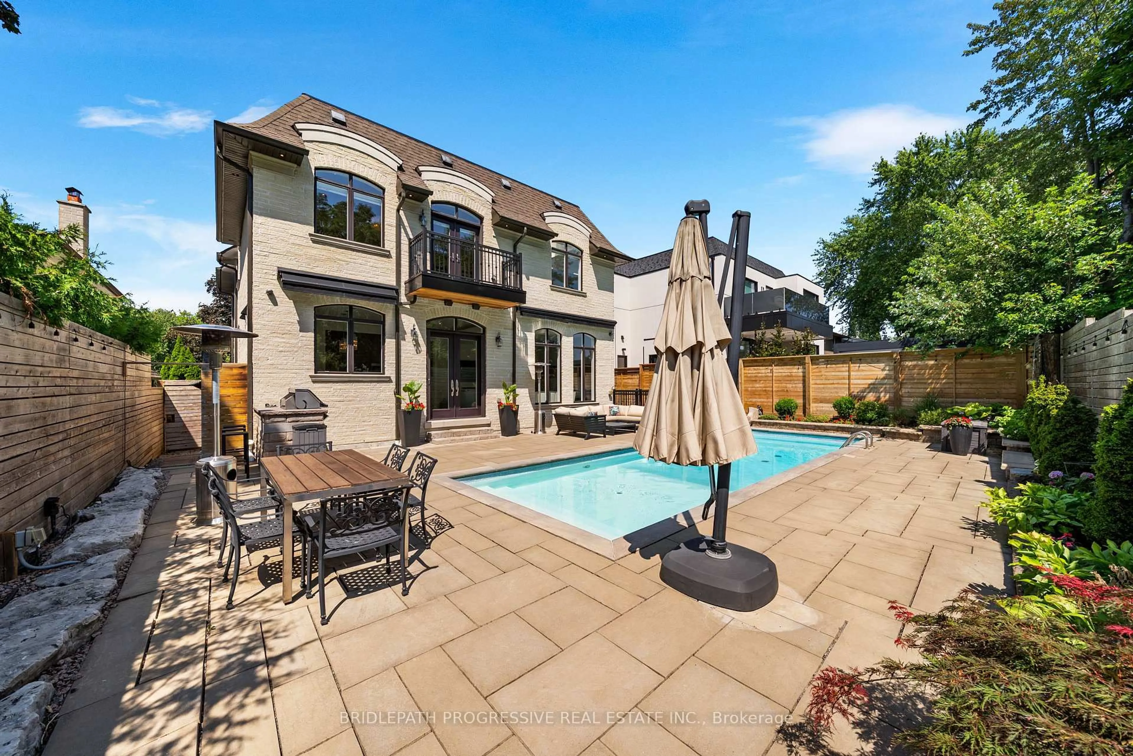 Patio, street for 25 Portree Cres, Markham Ontario L3T 3G1