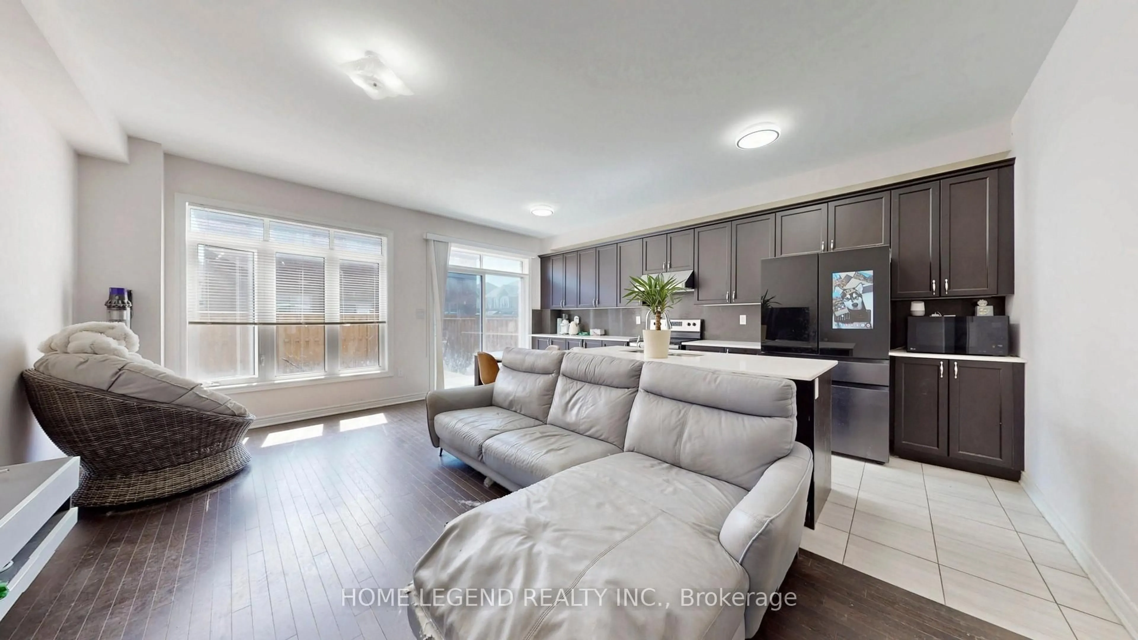 Living room with furniture, unknown for 13 Titan Tr, Markham Ontario L3S 0E2