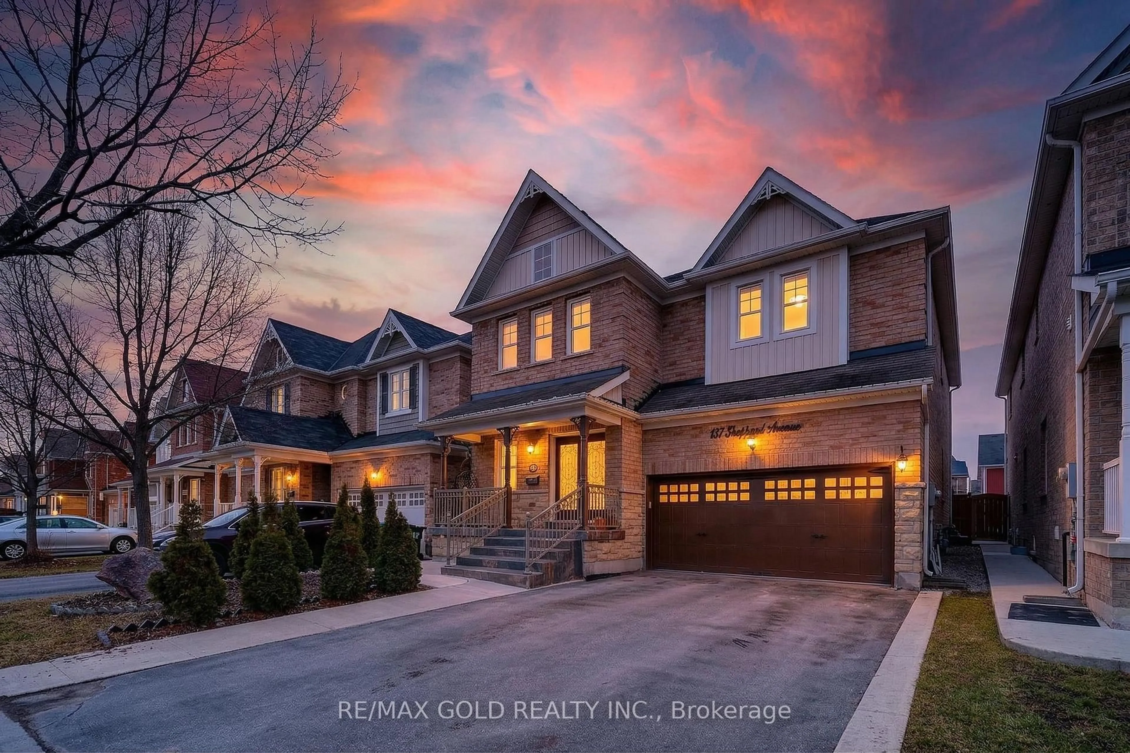 Home with brick exterior material, street for 161 Shephard Ave, New Tecumseth Ontario L9R 0J9