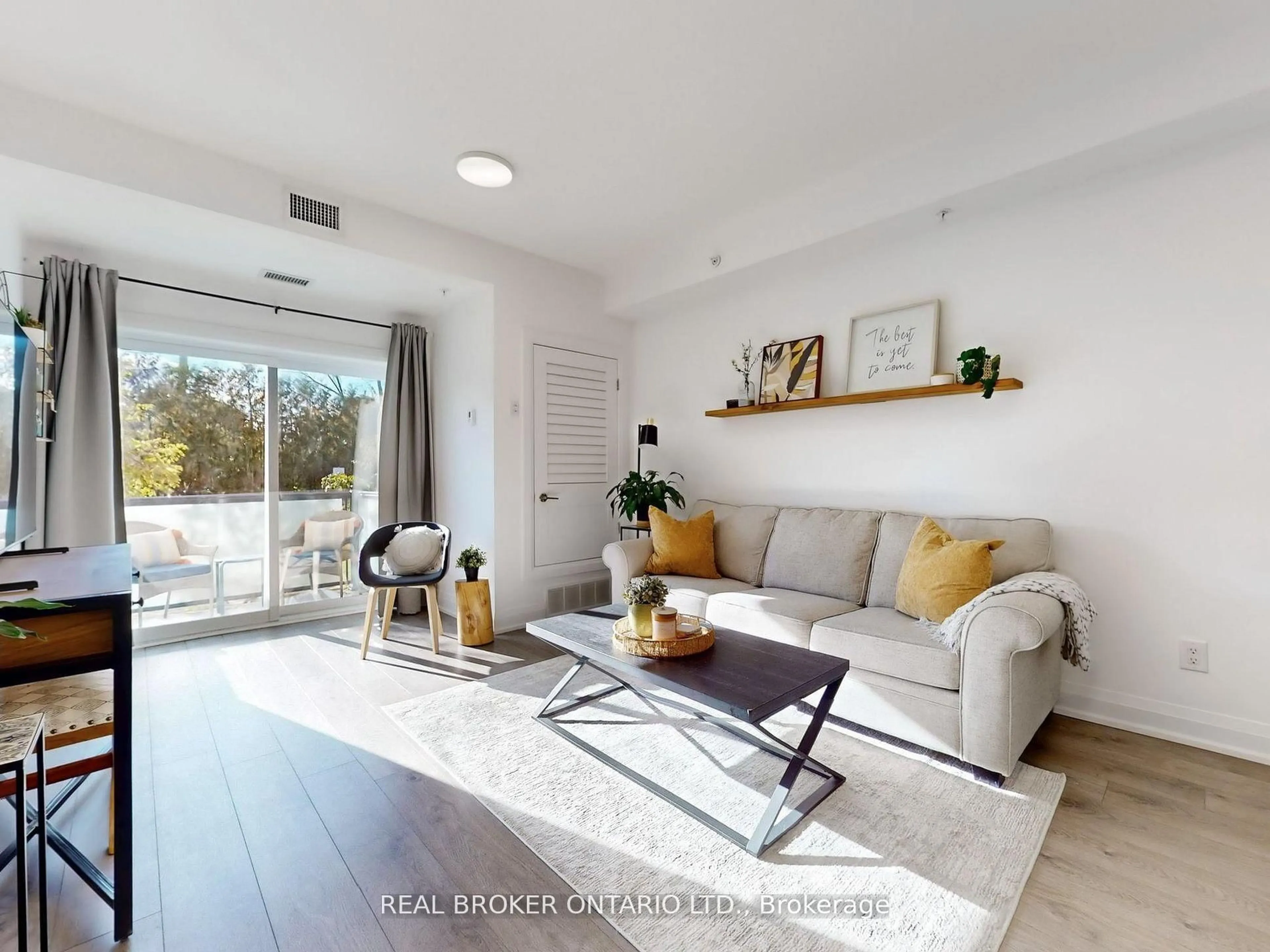 Living room with furniture, unknown for 481 Rupert Ave #122, Whitchurch-Stouffville Ontario L4A 1Y7