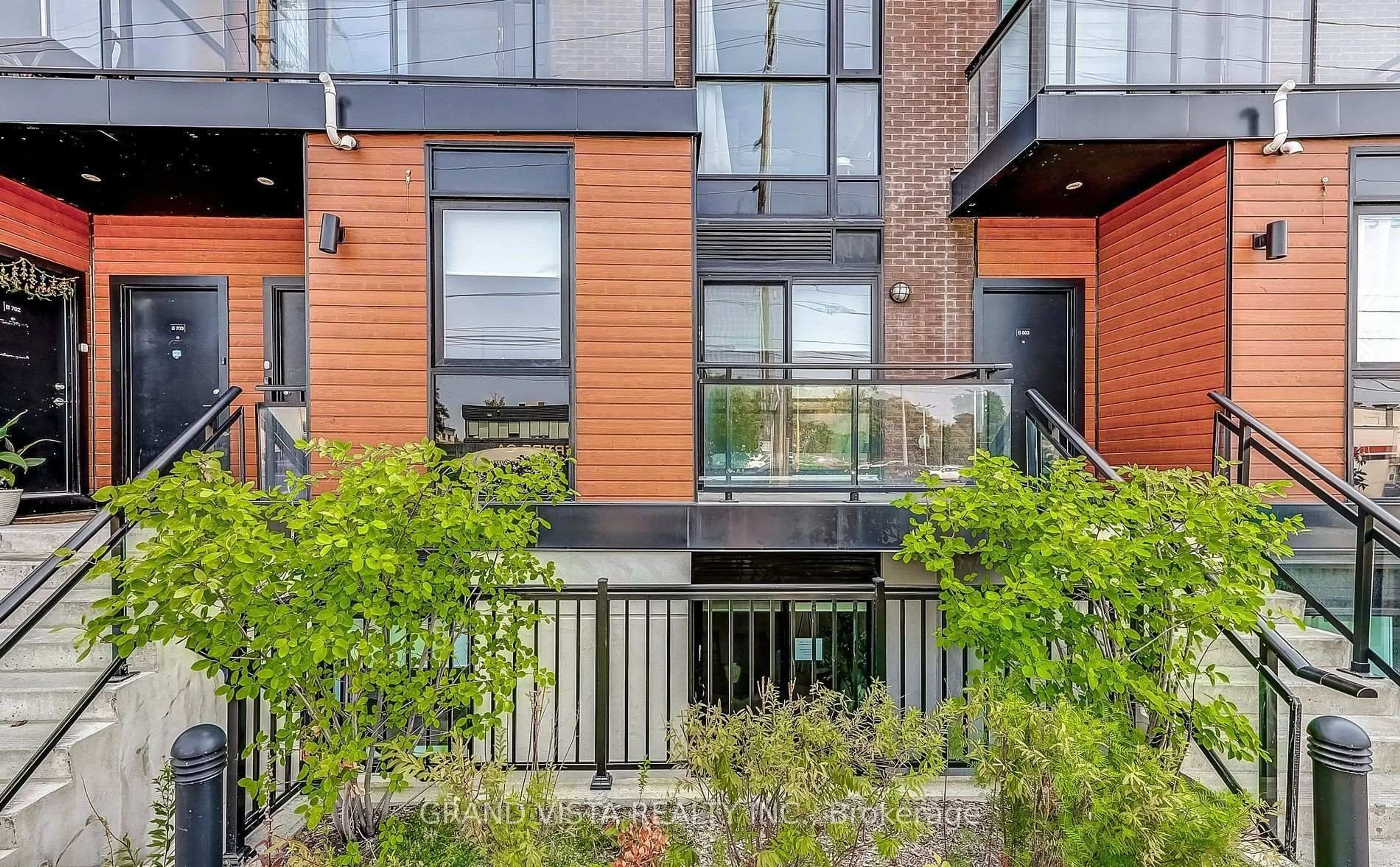 Home with brick exterior material, street for 5279 Highway 7 #B602, Vaughan Ontario L4L 0J1