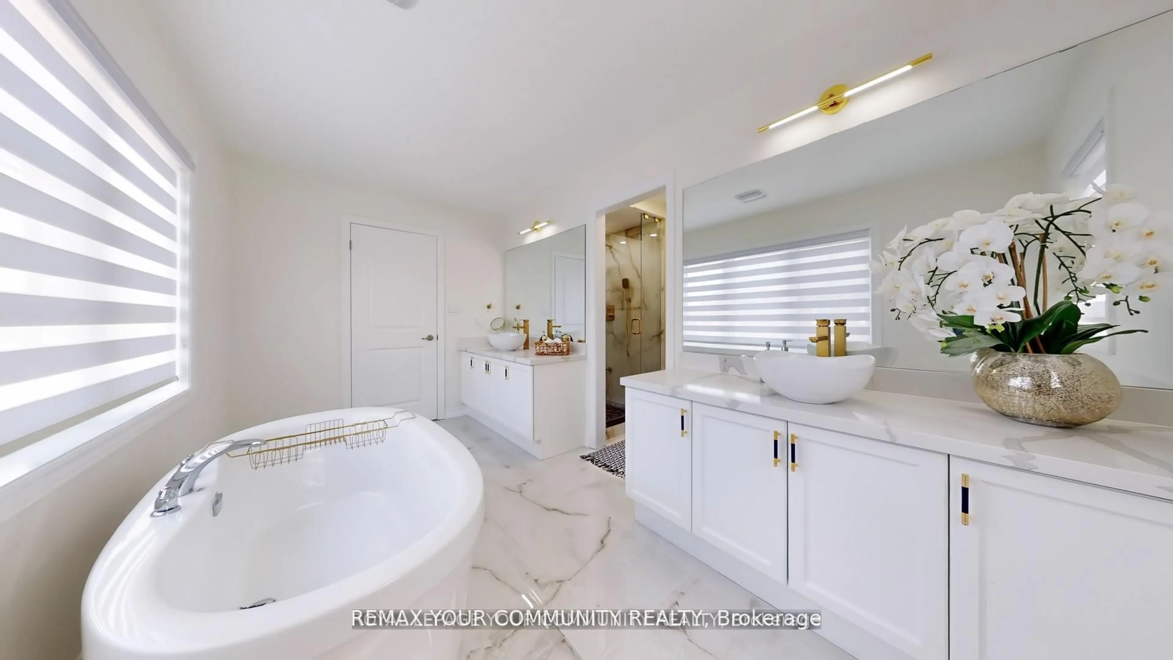 Contemporary bathroom, ceramic/tile floor for 1072 Wickham Rd, Innisfil Ontario L9S 0P8