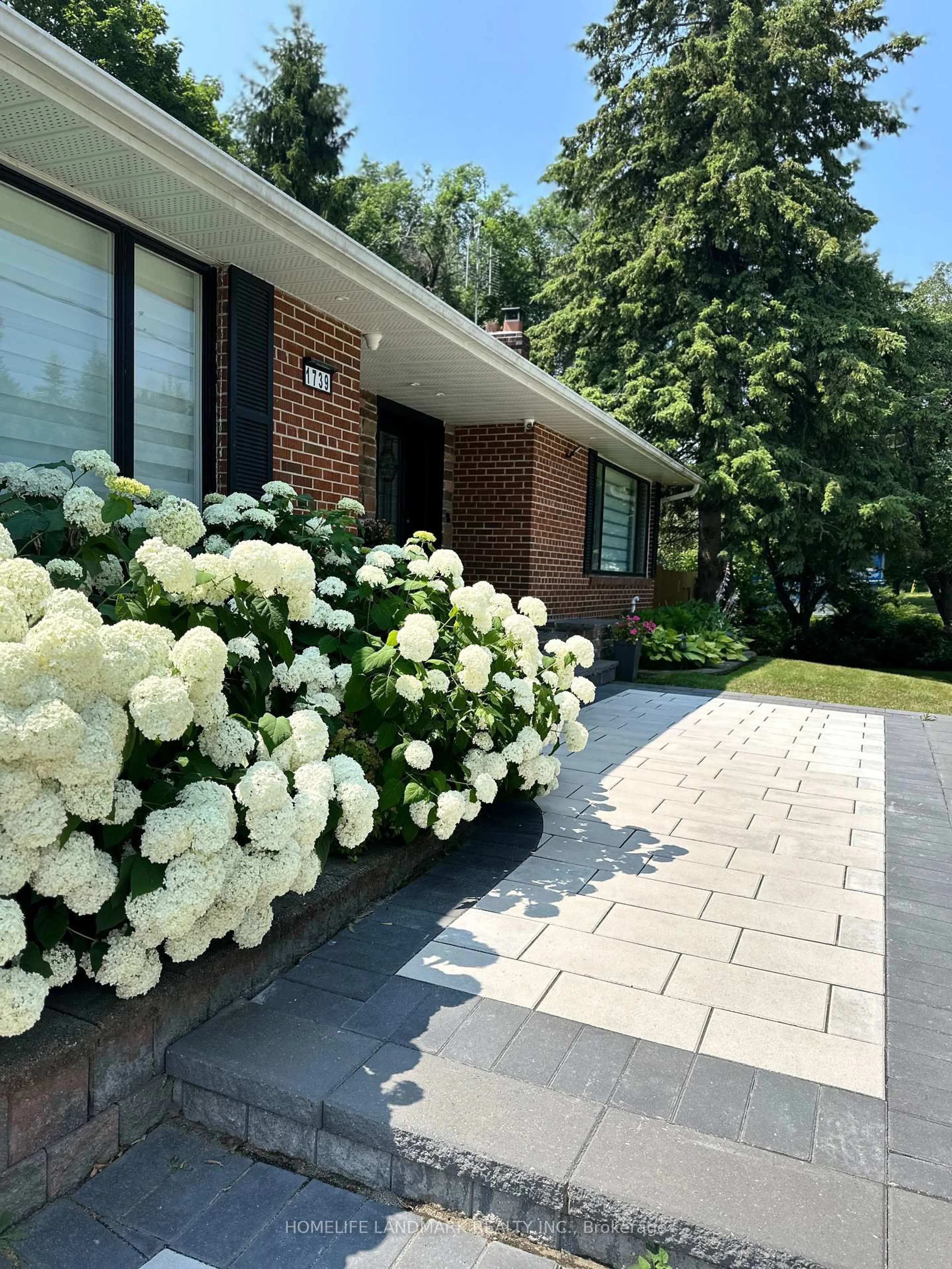 Unknown for 1739 Mount Albert Rd, East Gwillimbury Ontario L0G 1V0