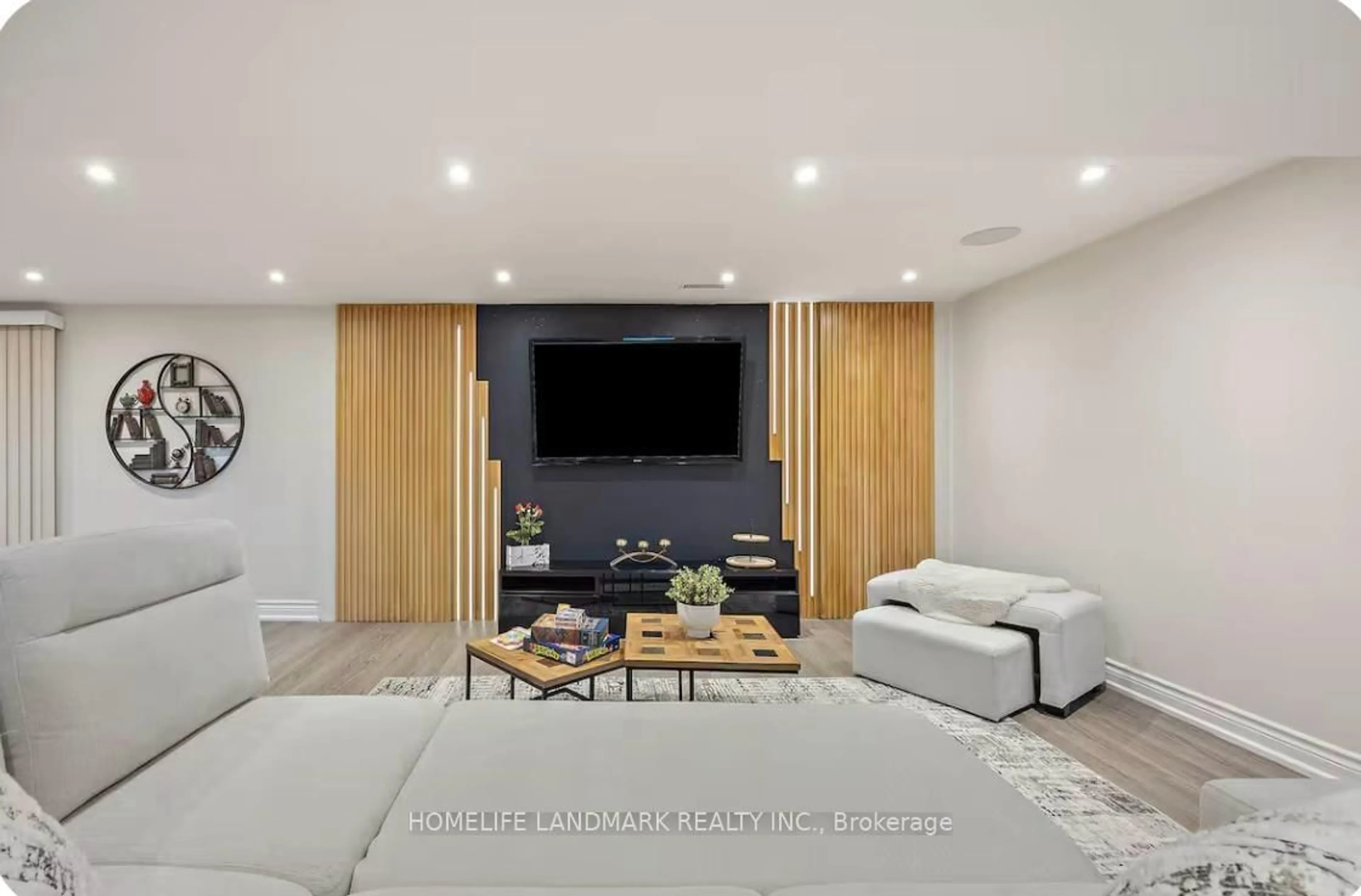 Home theater for 1739 Mount Albert Rd, East Gwillimbury Ontario L0G 1V0