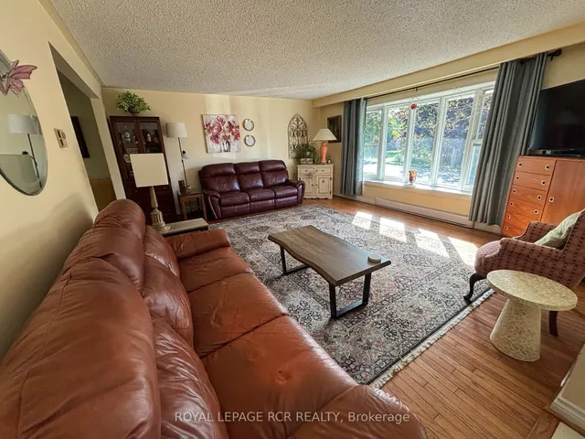 1049 Elgin St, Newmarket 3