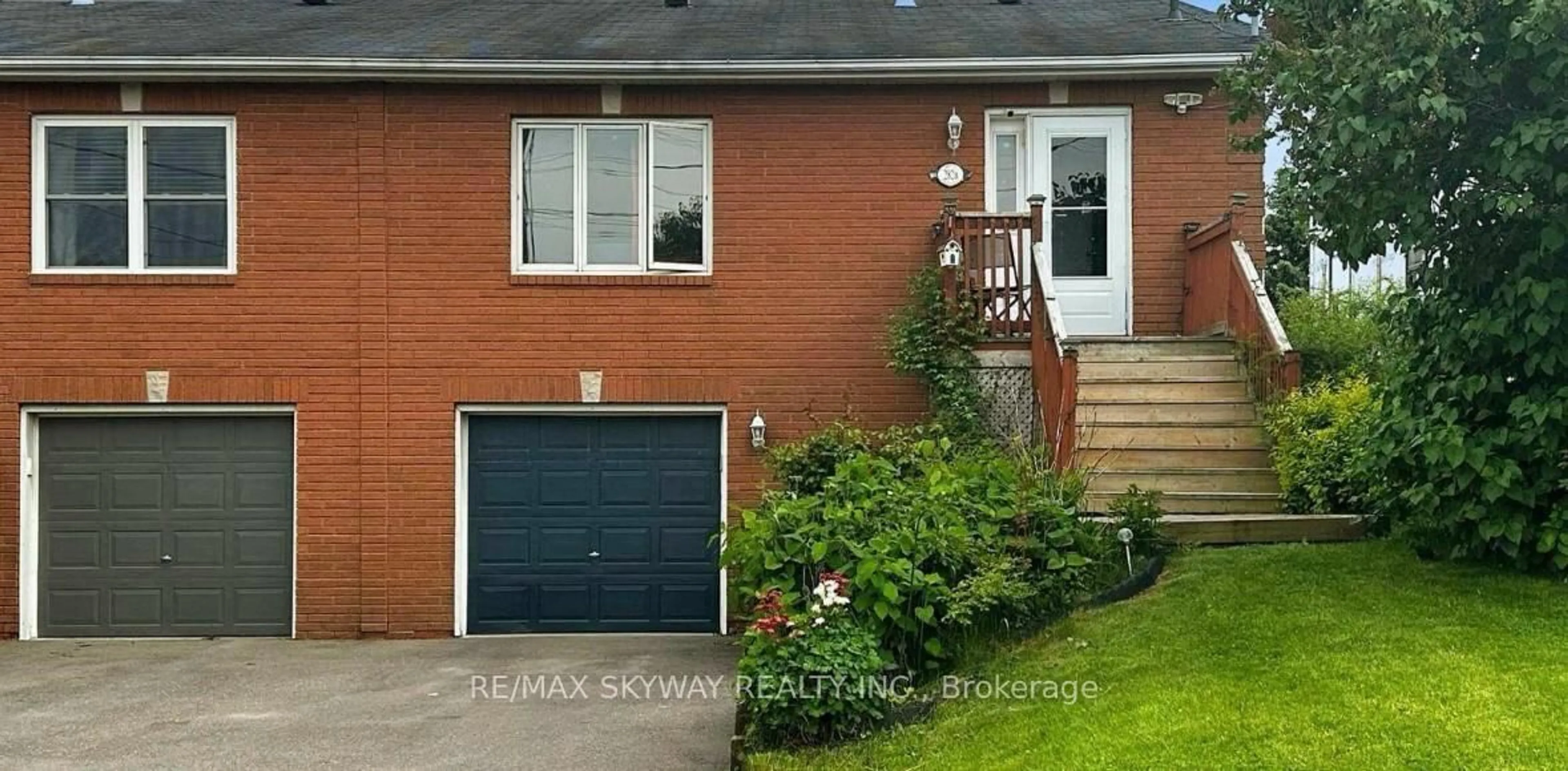 Unknown for 282B Brock St, Uxbridge Ontario L9P 1G1