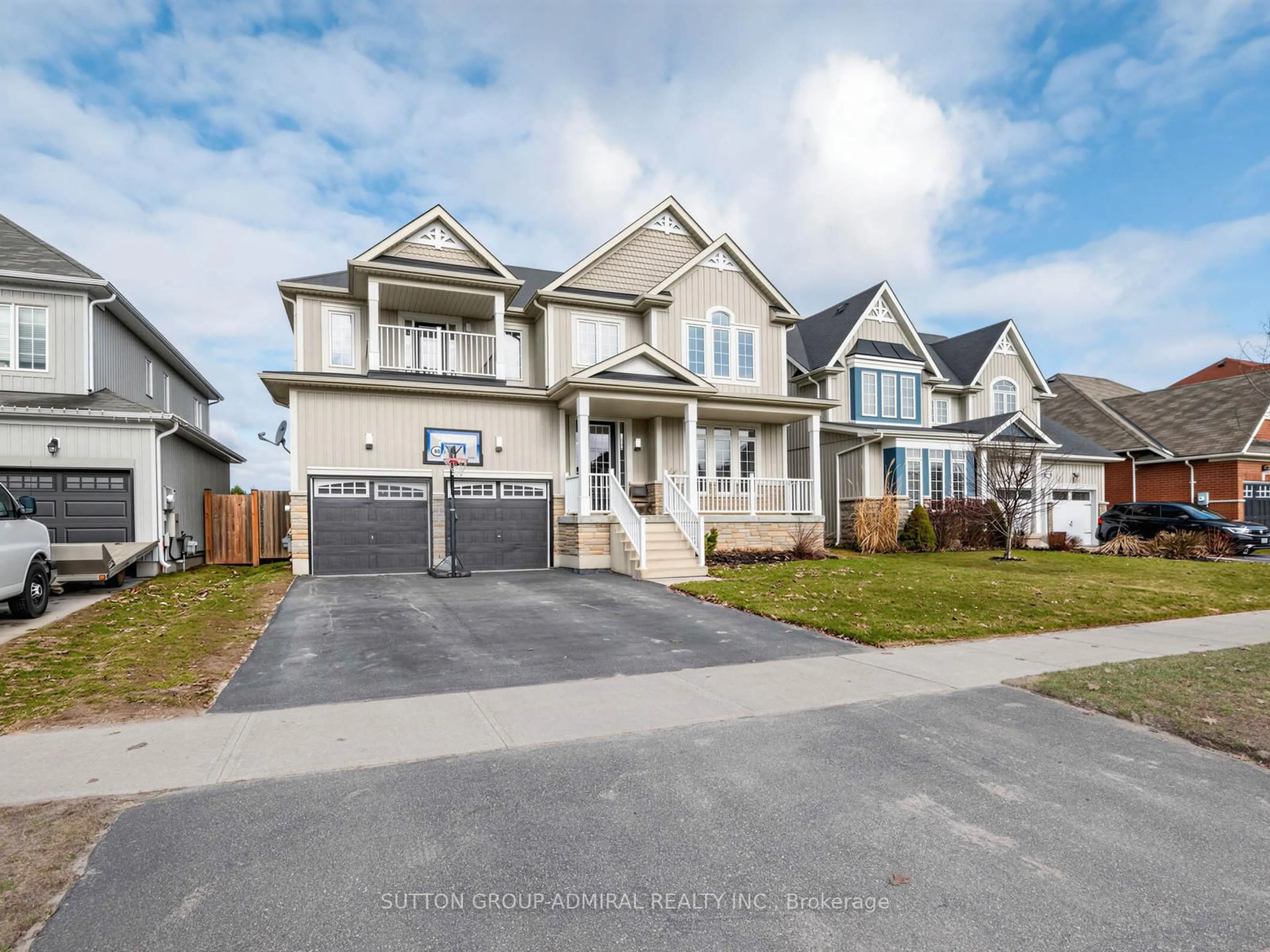 Home with vinyl exterior material, street for 96 Mount Cres, Essa Ontario L3W 0N2