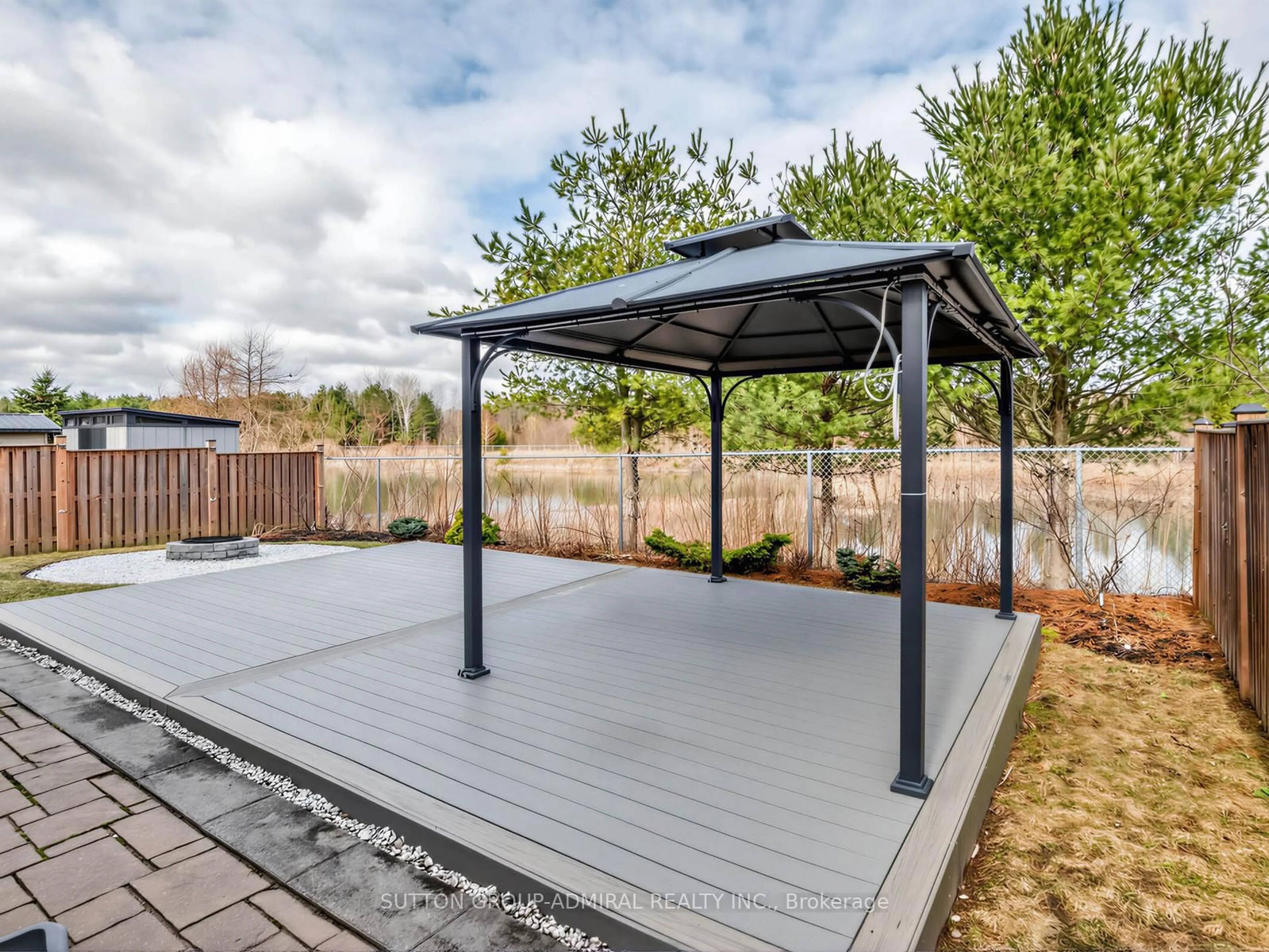 Patio, water/lake/river/ocean view for 96 Mount Cres, Essa Ontario L3W 0N2