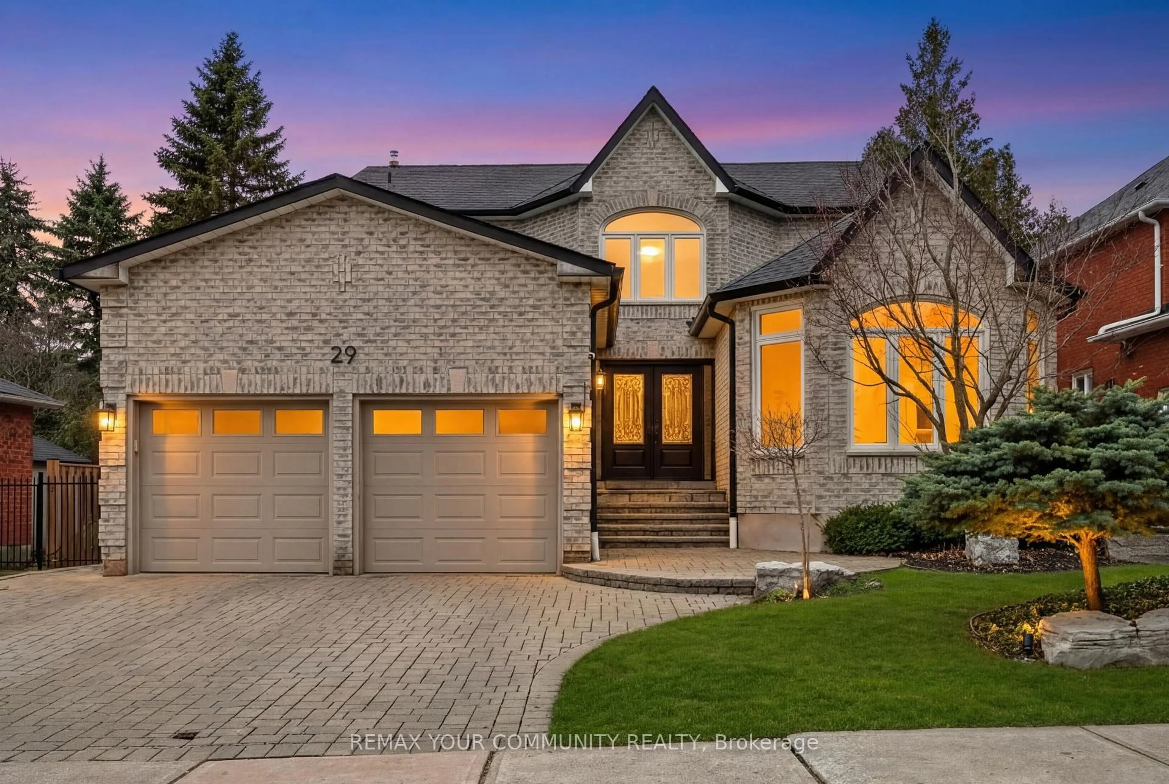 Home with brick exterior material, street for 29 McGee Cres, Aurora Ontario L4G 6L8