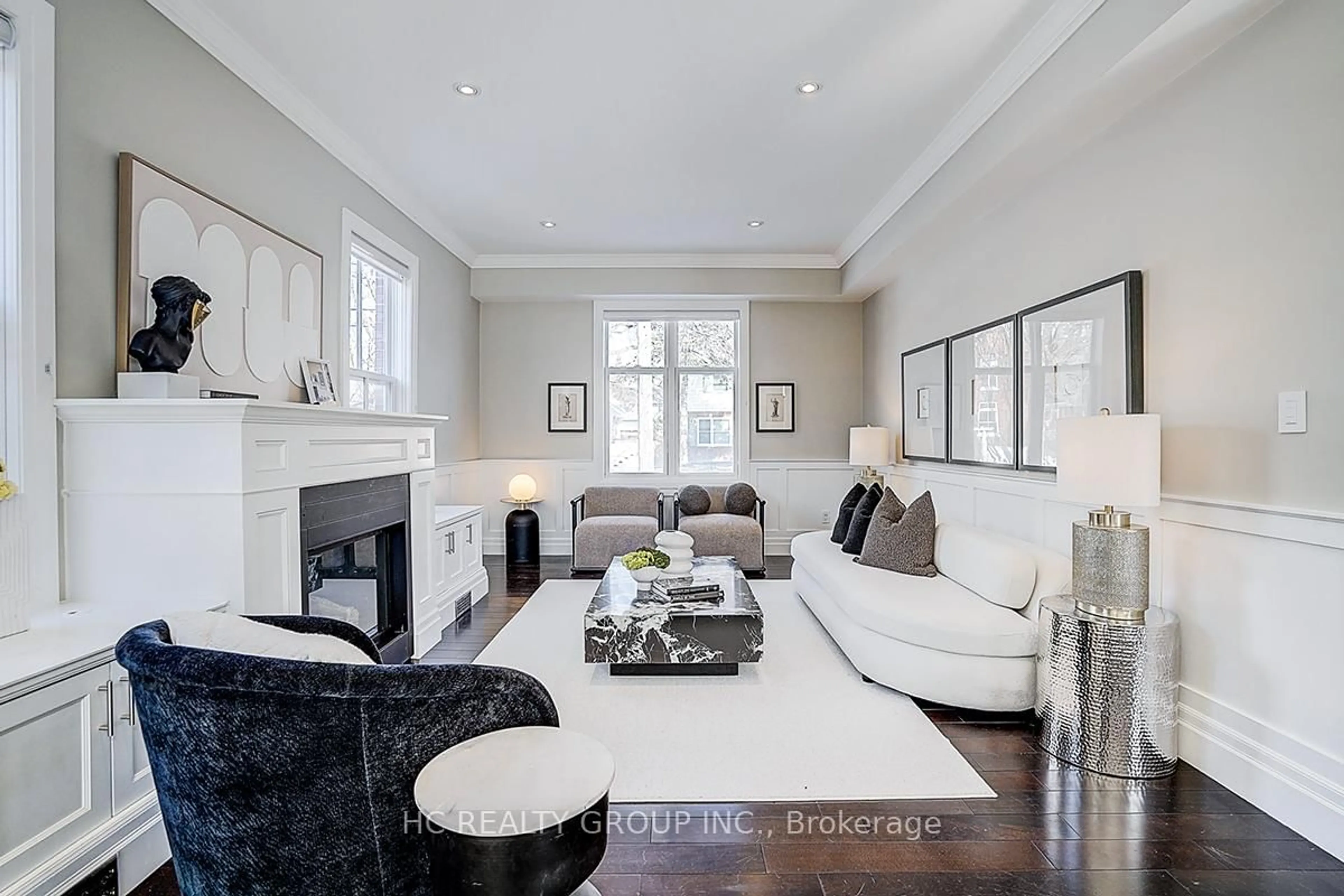 Living room with furniture, unknown for 8 Beech St, Markham Ontario L3P 2A2